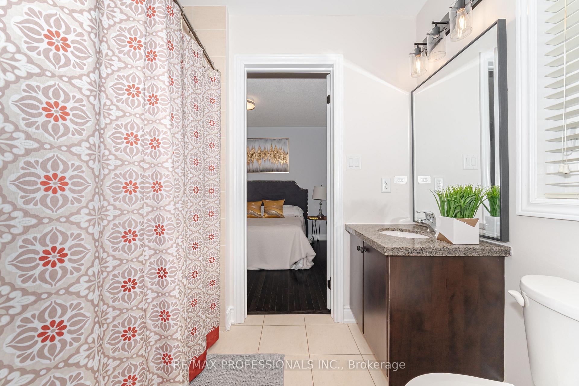 Photo 34 of 35 Lampman Crescent, Brampton, Credit Valley — HOMEH