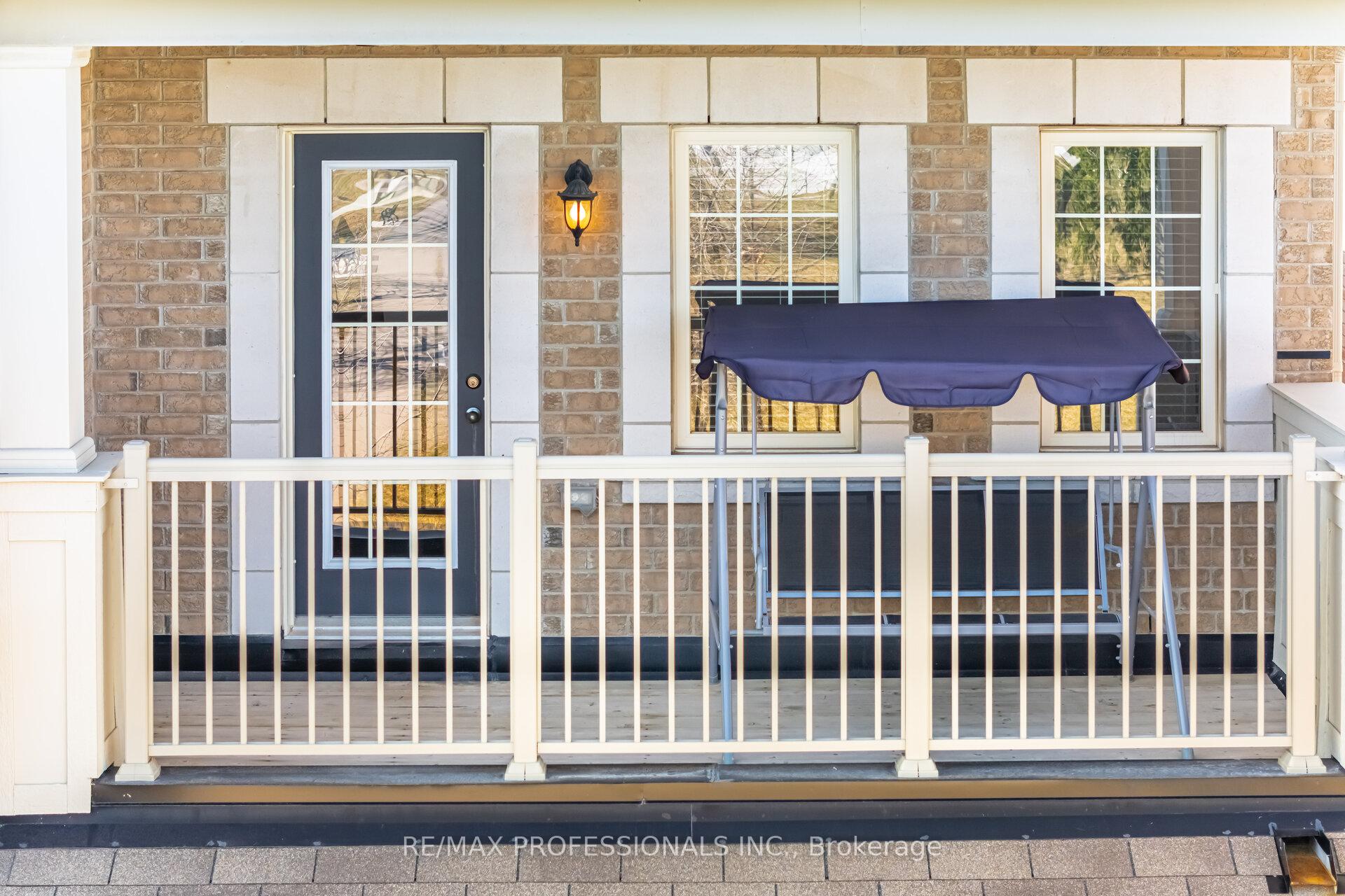 Photo 43 of 35 Lampman Crescent, Brampton, Credit Valley — HOMEH