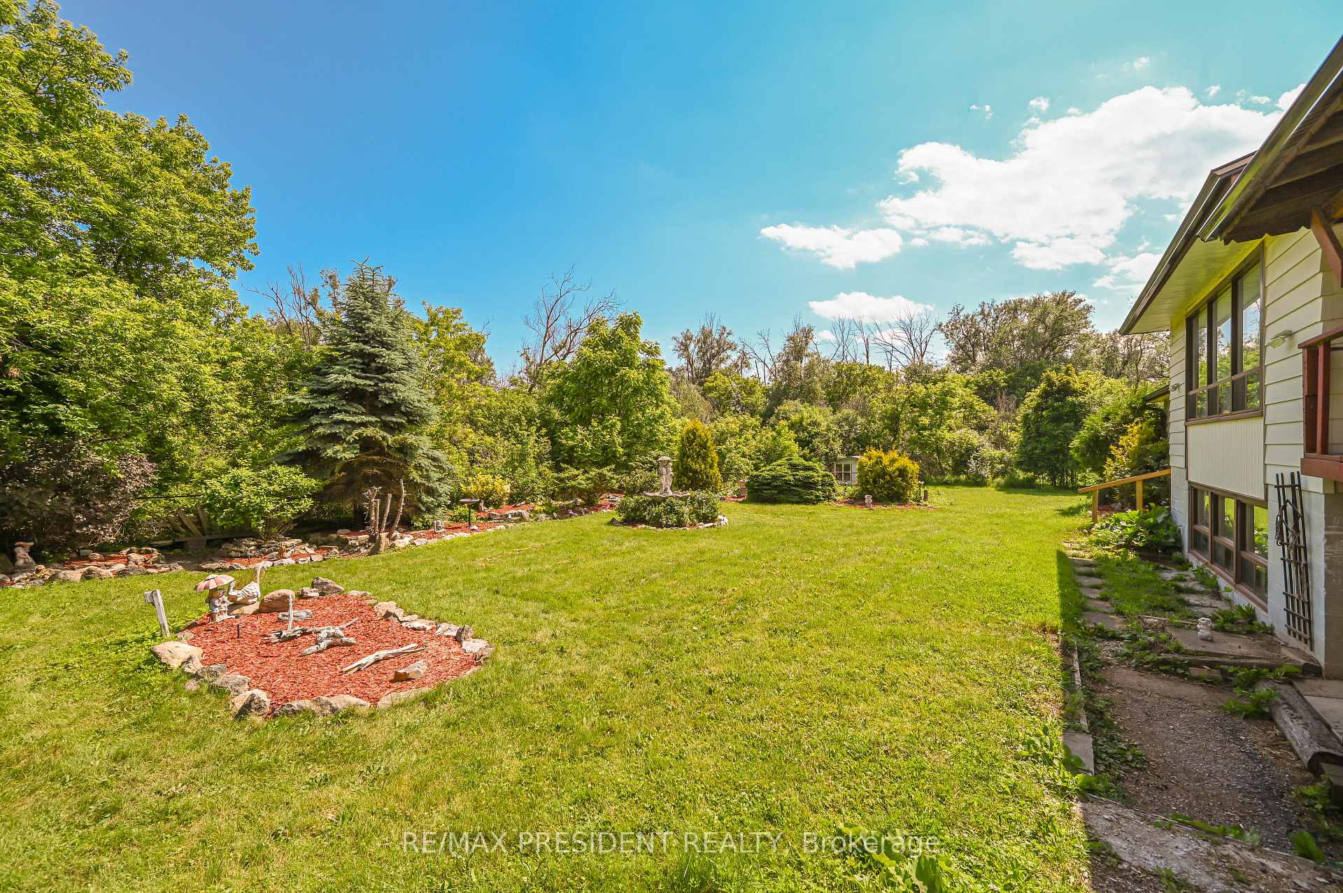 Photo 79 of 61 Royce Avenue, Brampton, Downtown Brampton — HOMEH