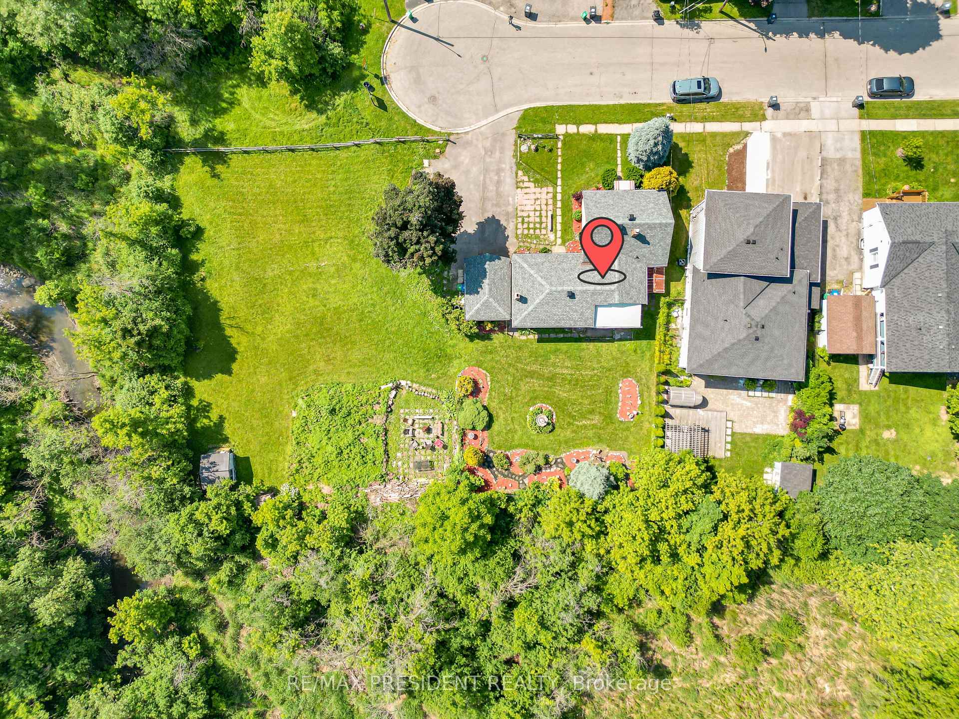 Photo 26 of 61 Royce Avenue, Brampton, Downtown Brampton — HOMEH