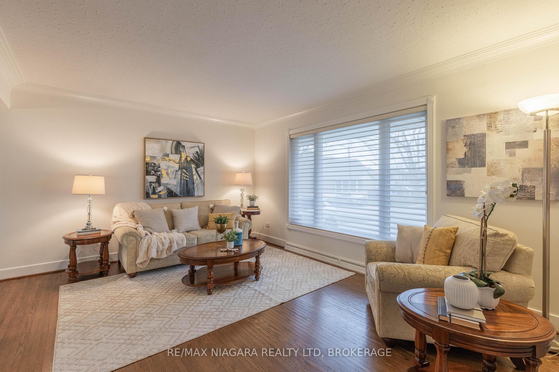 Photo 4 of 62 Masterson Drive, St. Catharines, Glendale/Glenridge — HOMEH