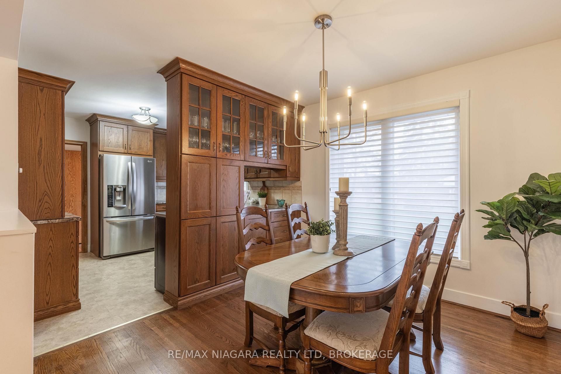 Photo 7 of 62 Masterson Drive, St. Catharines, Glendale/Glenridge — HOMEH