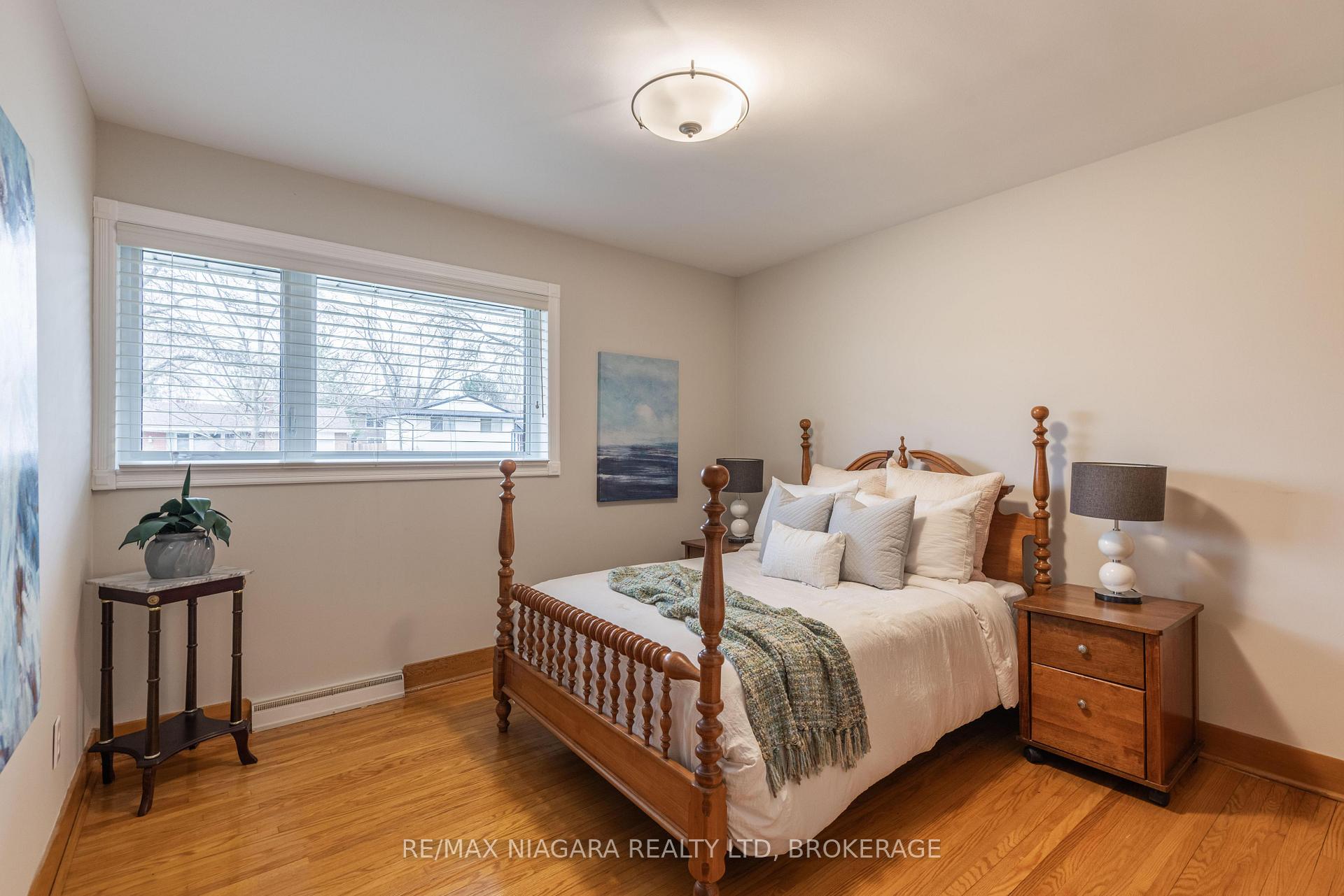 Photo 12 of 62 Masterson Drive, St. Catharines, Glendale/Glenridge — HOMEH