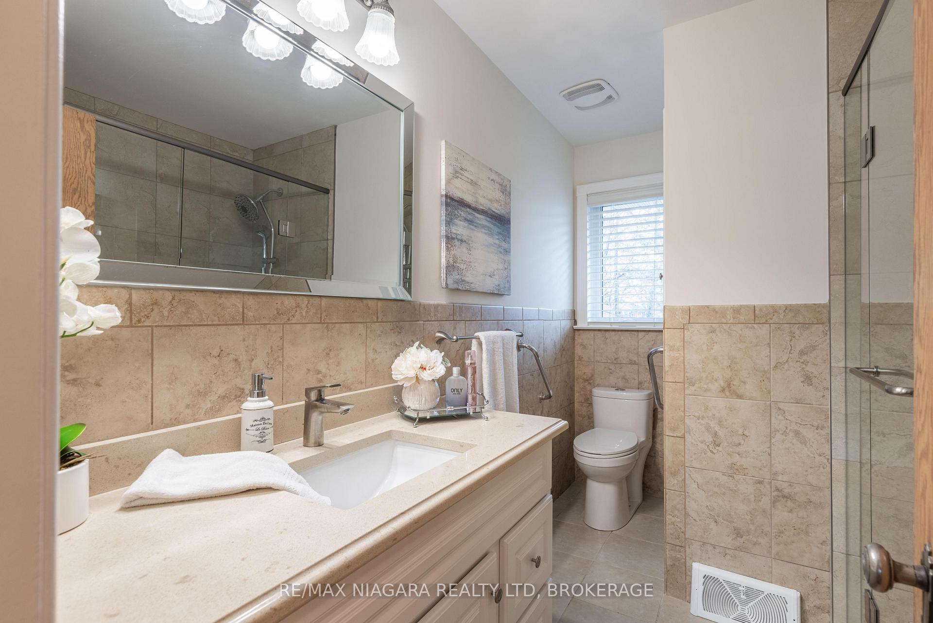 Photo 15 of 62 Masterson Drive, St. Catharines, Glendale/Glenridge — HOMEH