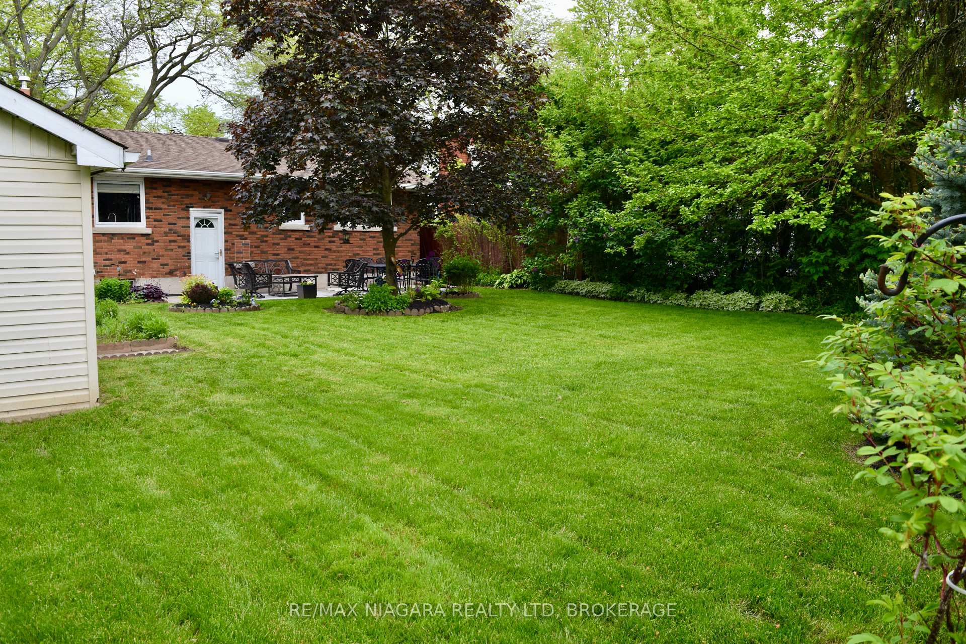 Photo 24 of 62 Masterson Drive, St. Catharines, Glendale/Glenridge — HOMEH