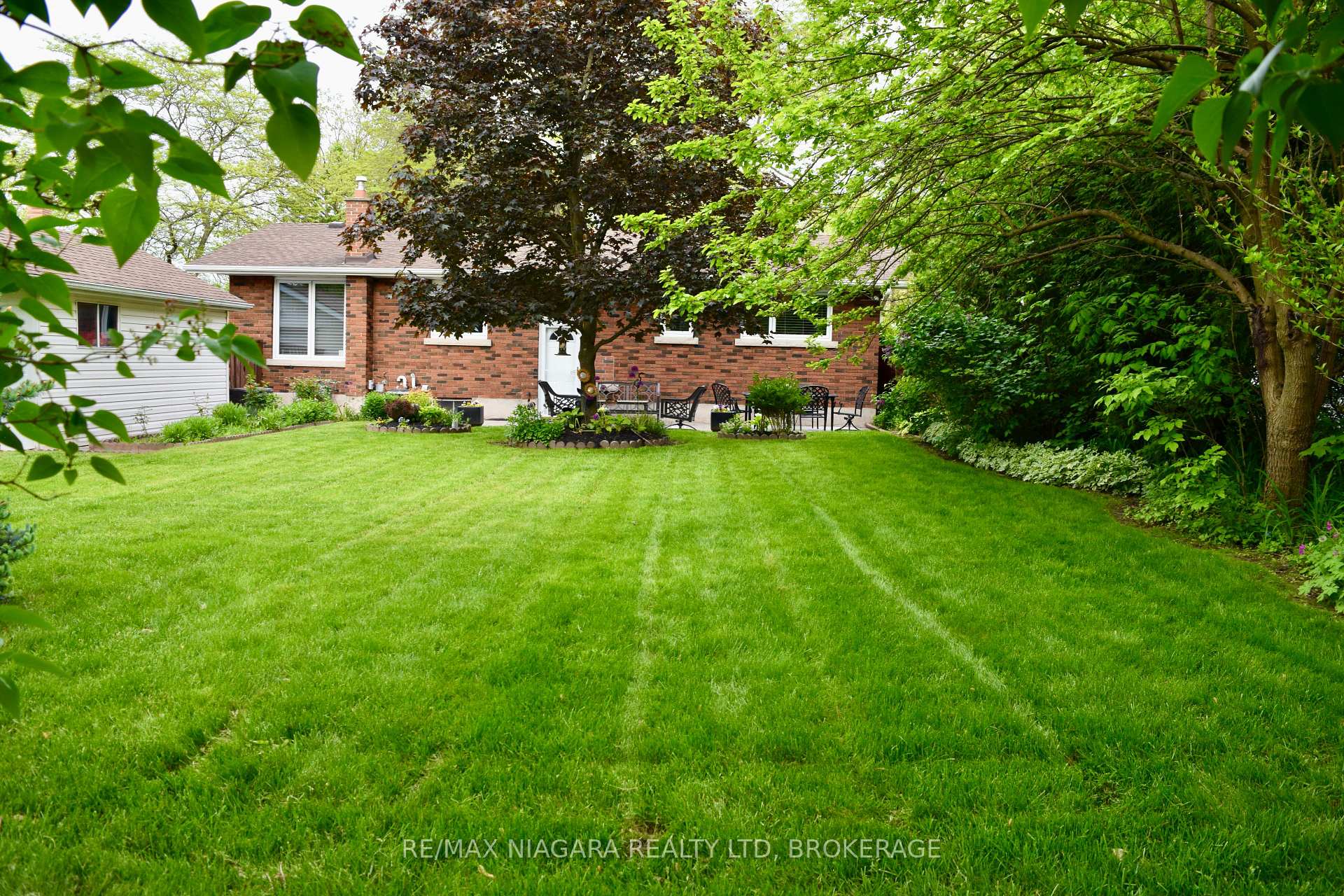 Photo 25 of 62 Masterson Drive, St. Catharines, Glendale/Glenridge — HOMEH