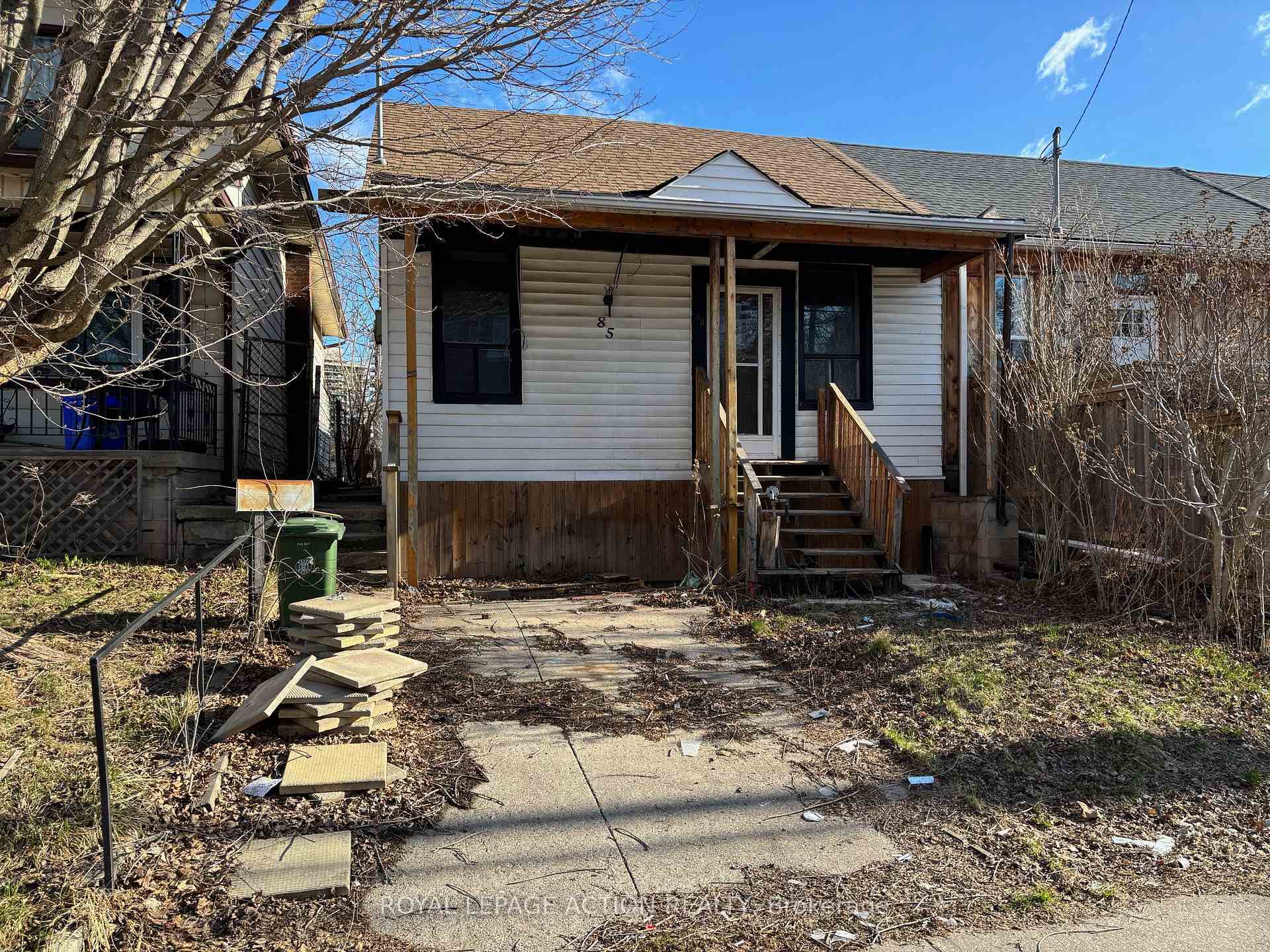 Photo 2 of 85 Wood Street E, Hamilton, North End — HOMEH