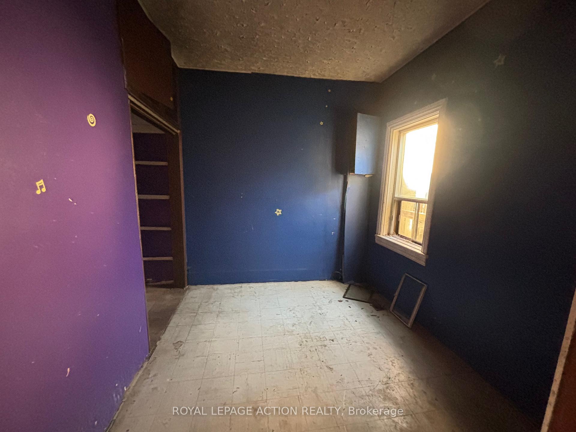 Photo 18 of 85 Wood Street E, Hamilton, North End — HOMEH