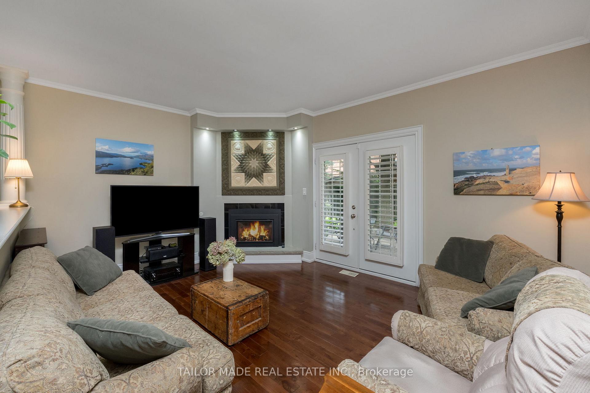 Photo 21 of 20 Lennox Court, Brampton, Snelgrove — HOMEH