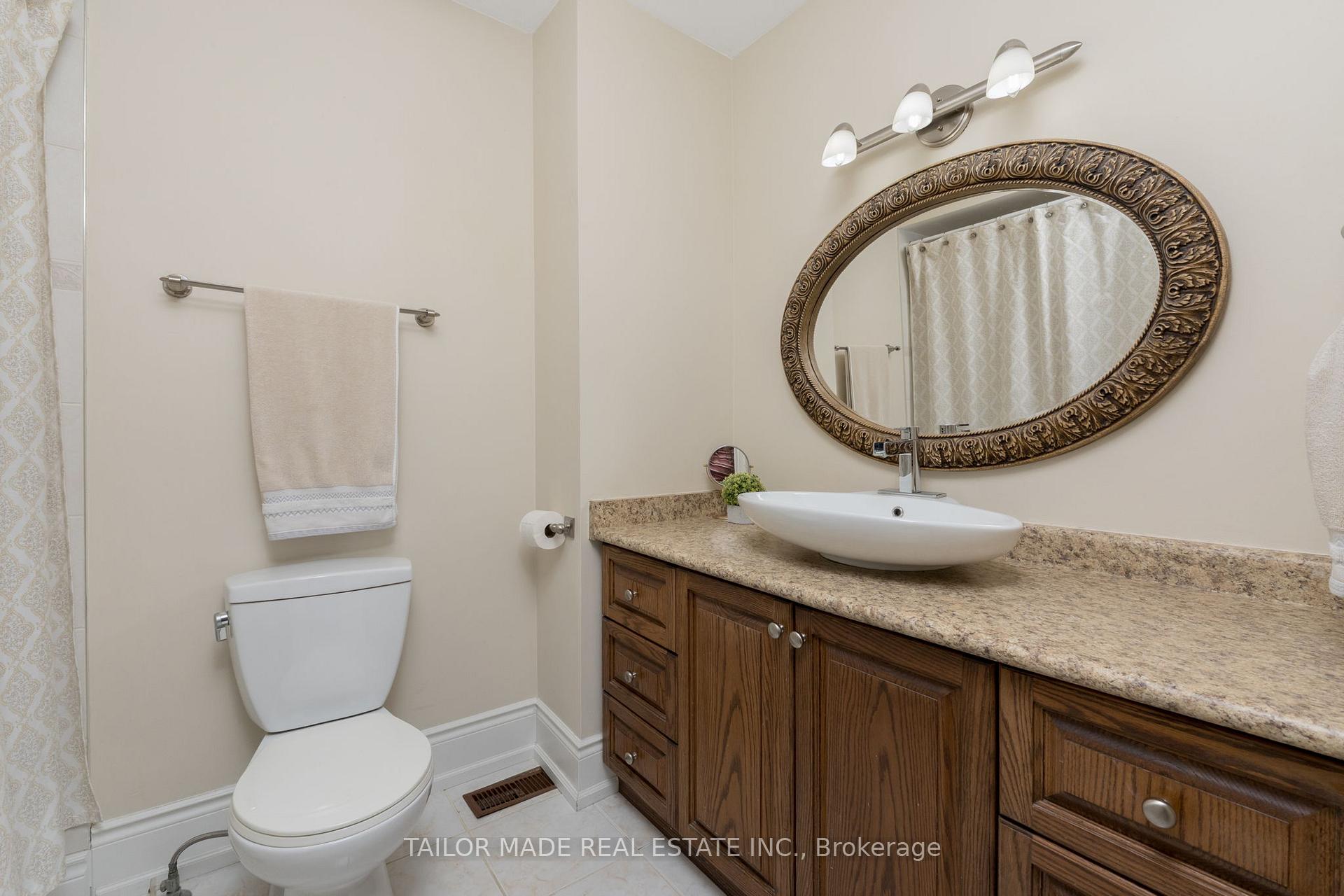 Photo 22 of 20 Lennox Court, Brampton, Snelgrove — HOMEH