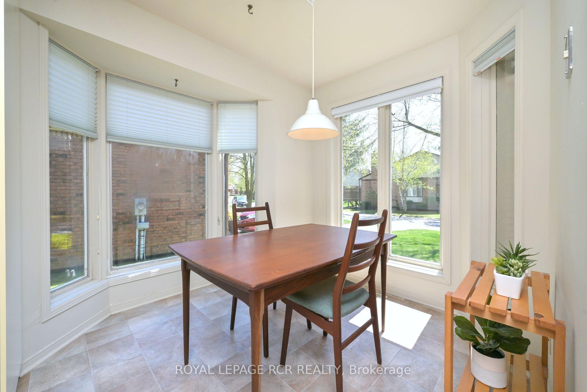 Photo 6 of 8 Green Briar Road, New Tecumseth, Alliston — HOMEH
