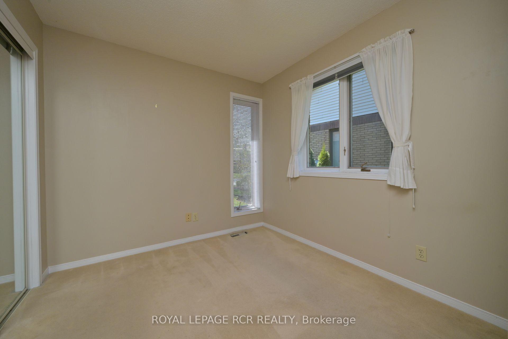 Photo 18 of 8 Green Briar Road, New Tecumseth, Alliston — HOMEH