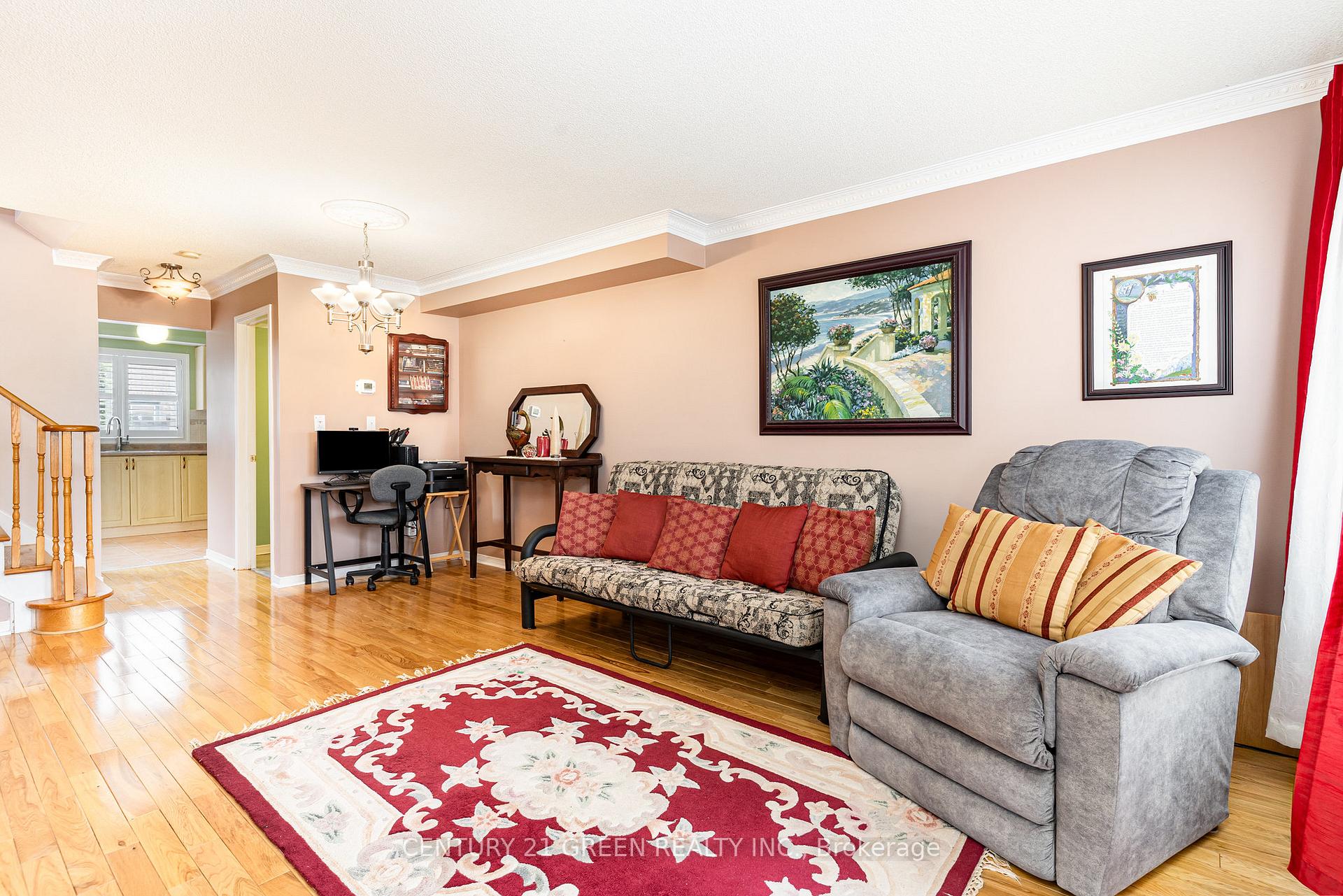 Photo 10 of 19 Fairway Court, Brampton, Heart Lake East — HOMEH