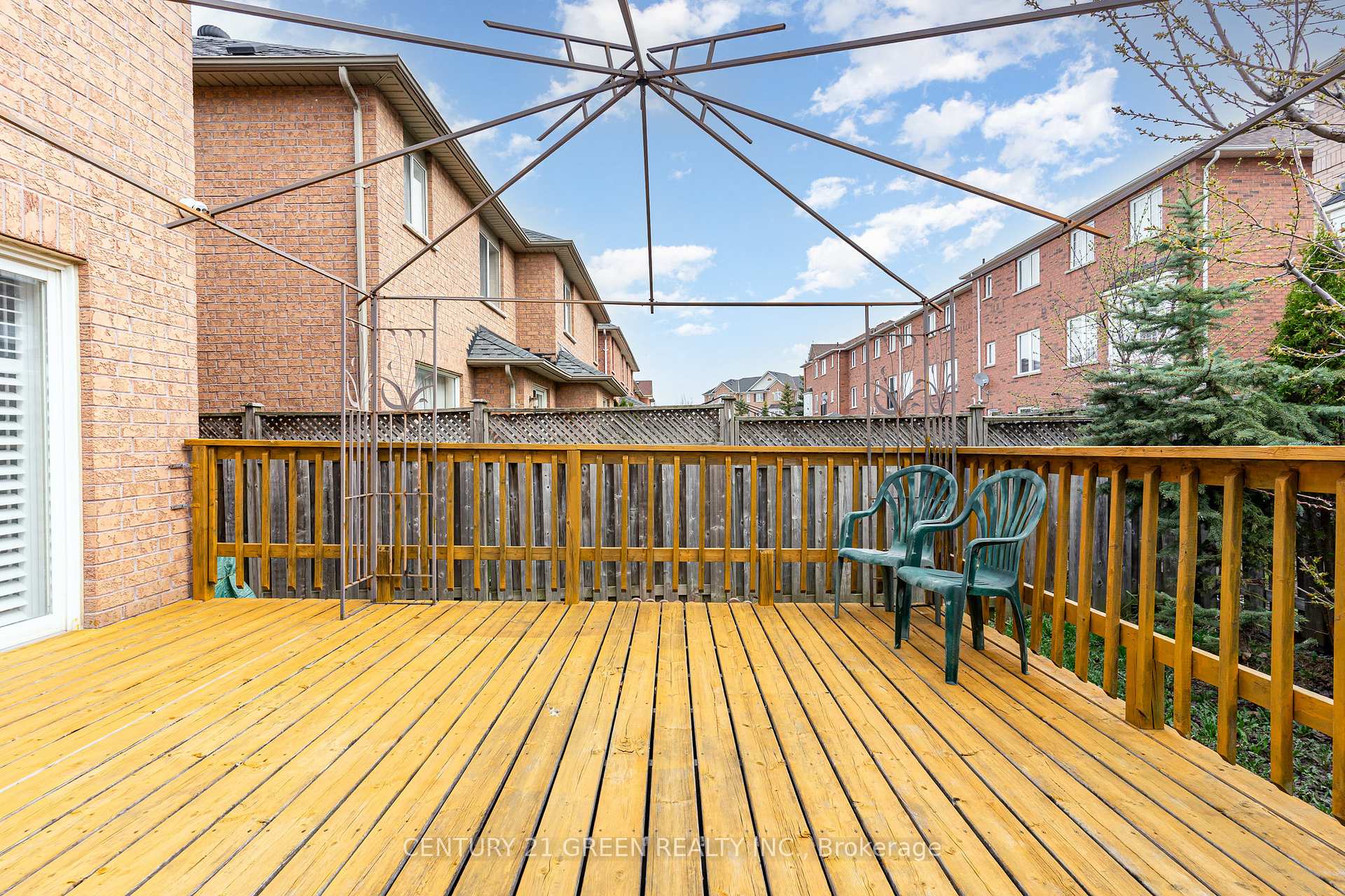 Photo 31 of 19 Fairway Court, Brampton, Heart Lake East — HOMEH