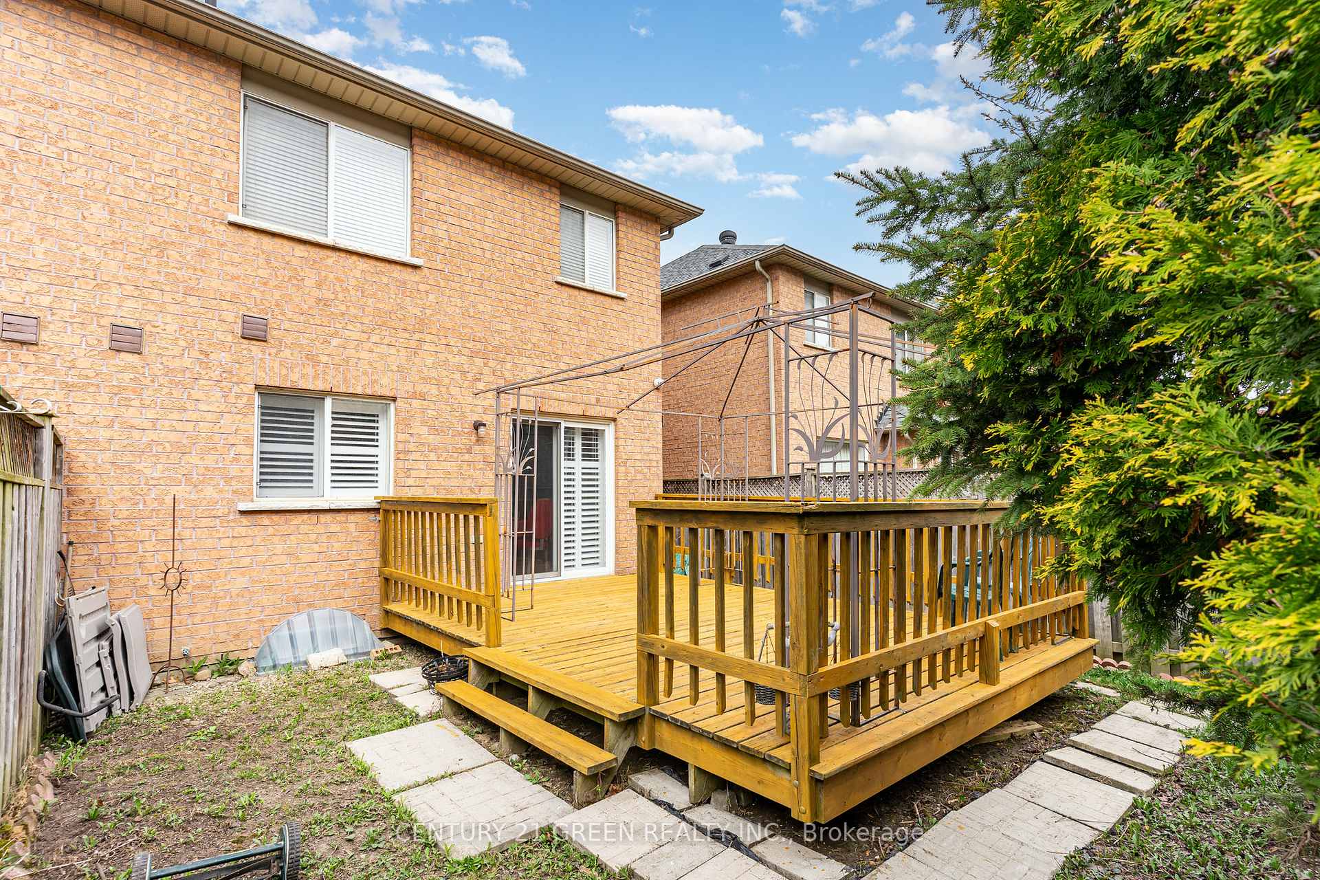 Photo 35 of 19 Fairway Court, Brampton, Heart Lake East — HOMEH