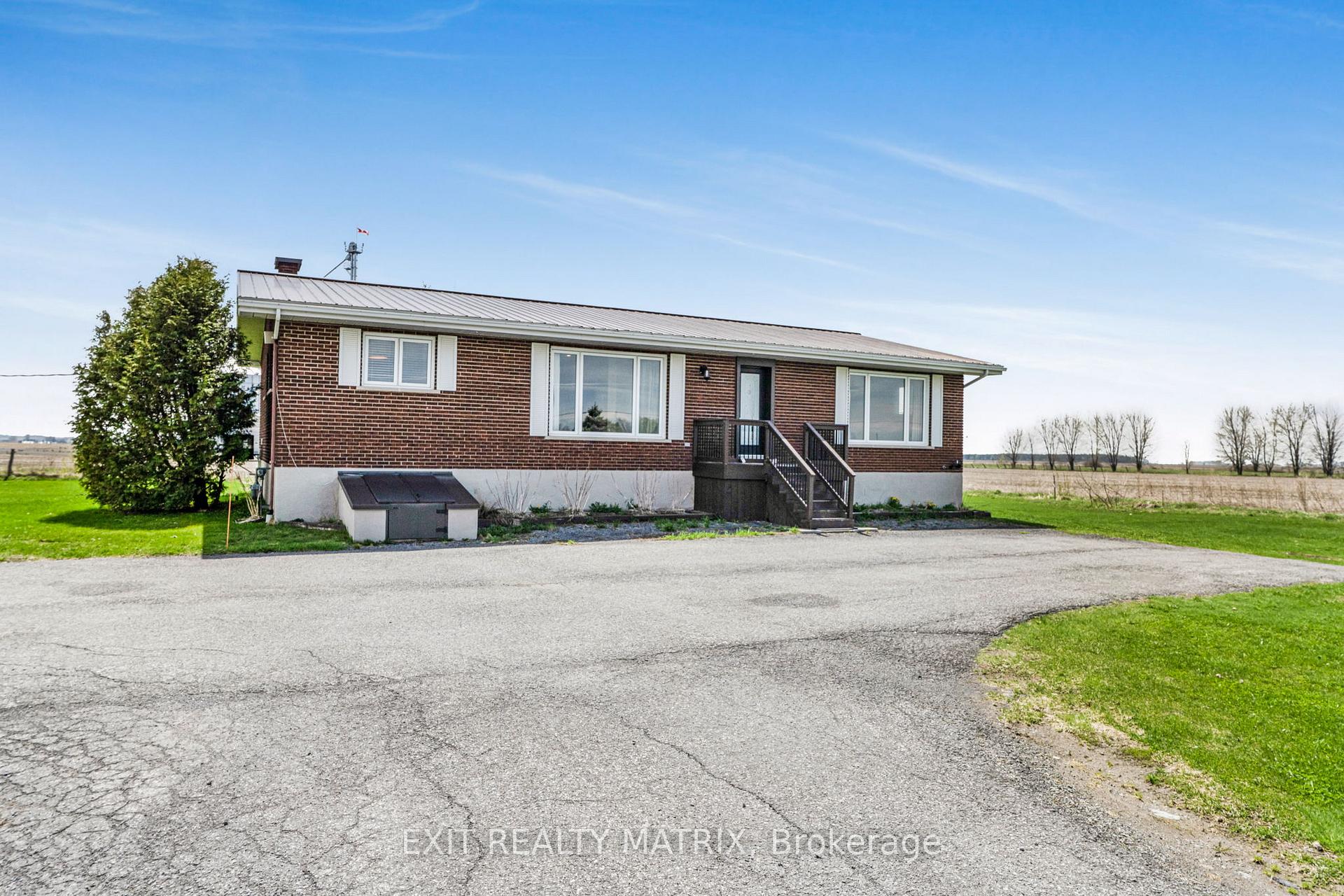Photo 2 of 2631 County Road 17, Champlain, Champlain Twp — HOMEH