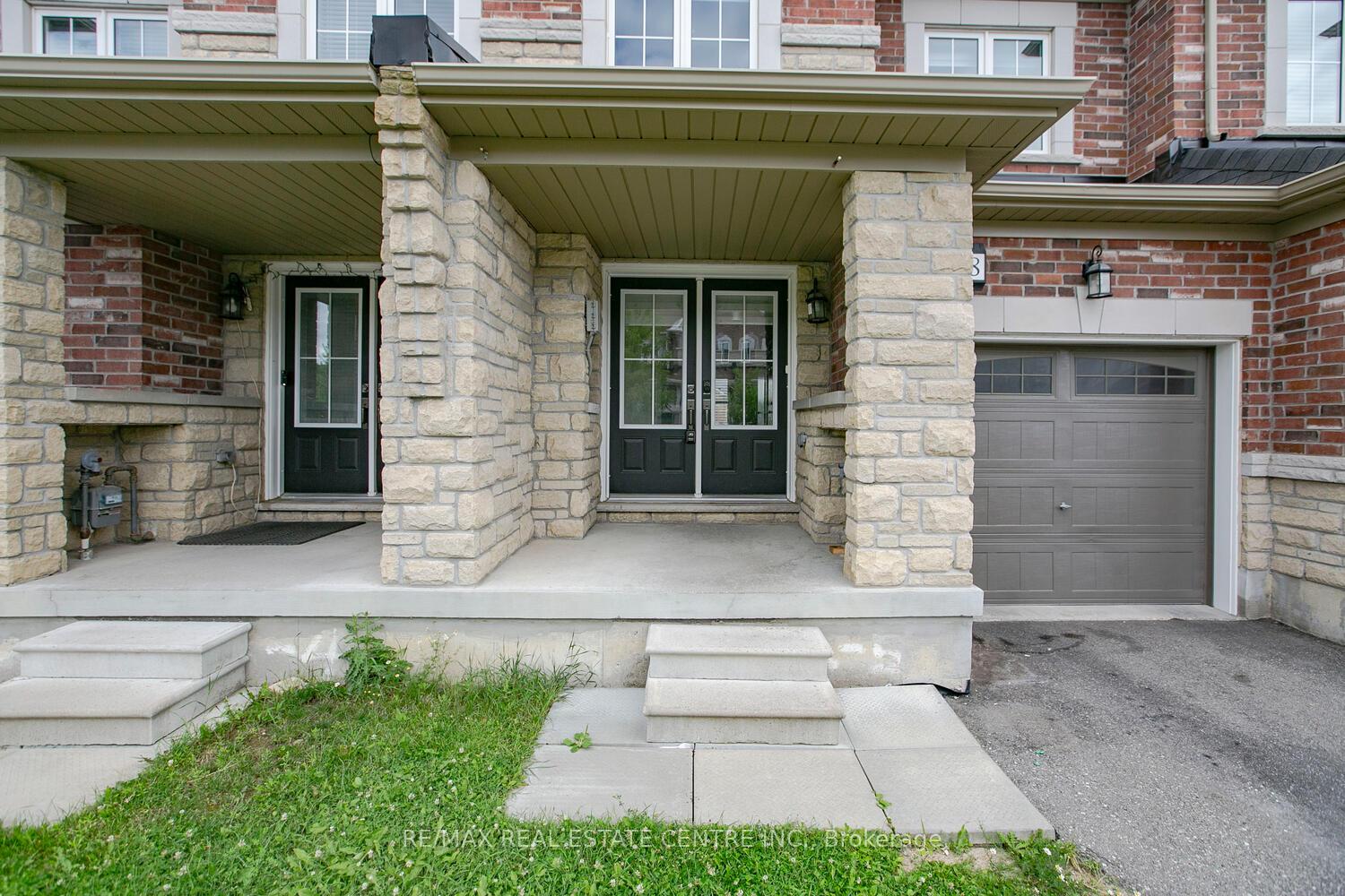 Photo 2 of 8 Edsel Road, Brampton, Northwest Brampton — HOMEH