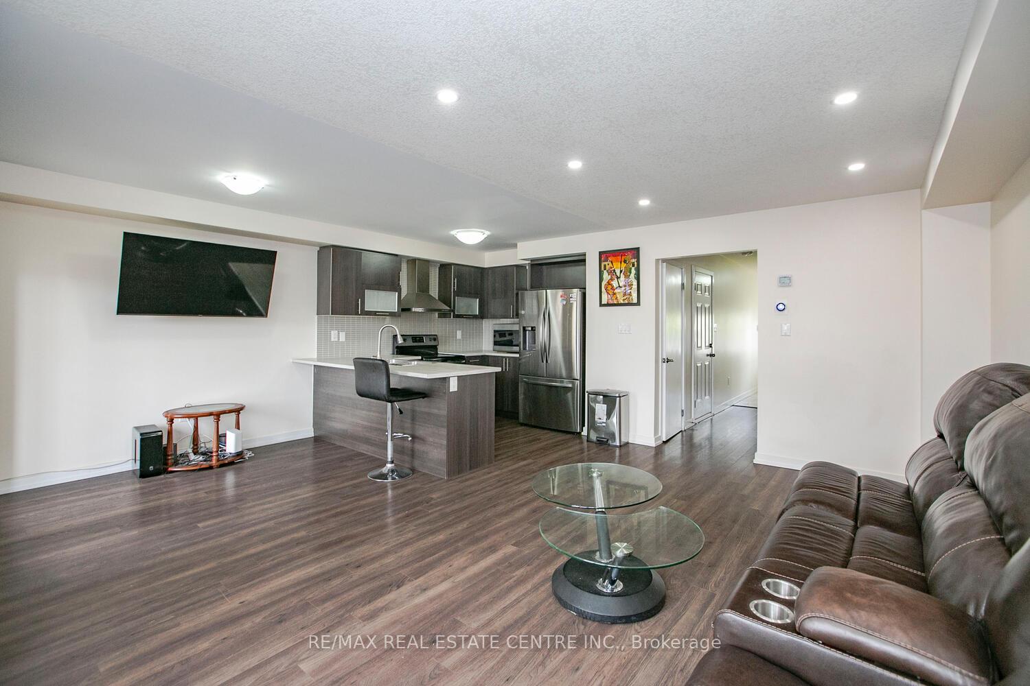 Photo 7 of 8 Edsel Road, Brampton, Northwest Brampton — HOMEH