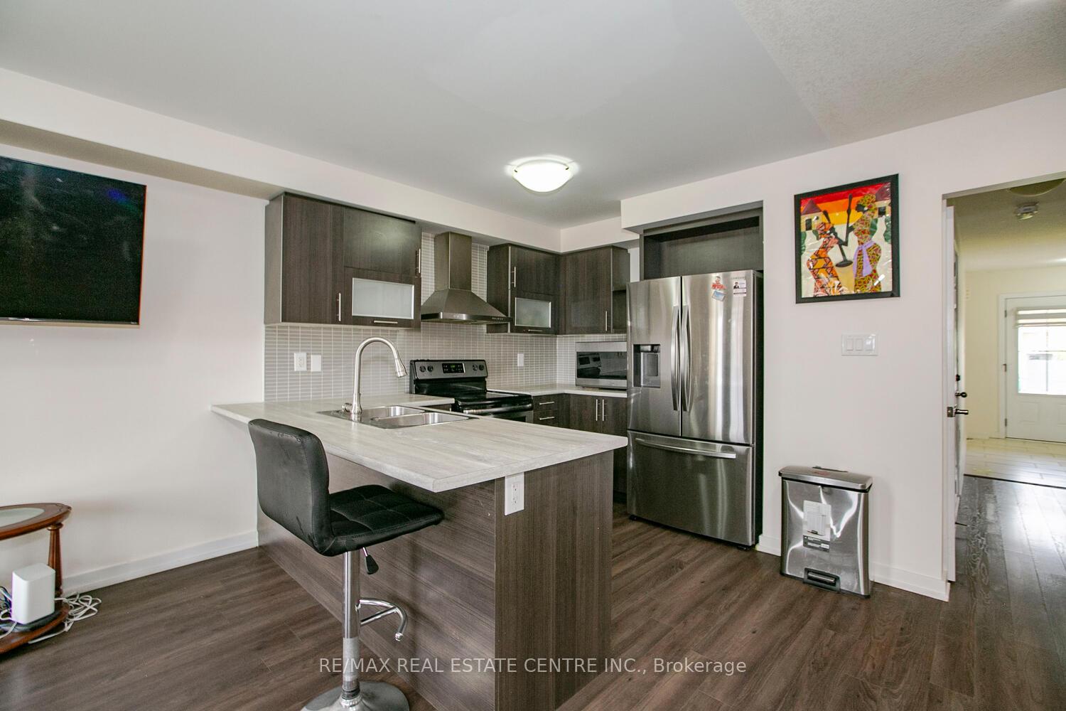 Photo 9 of 8 Edsel Road, Brampton, Northwest Brampton — HOMEH