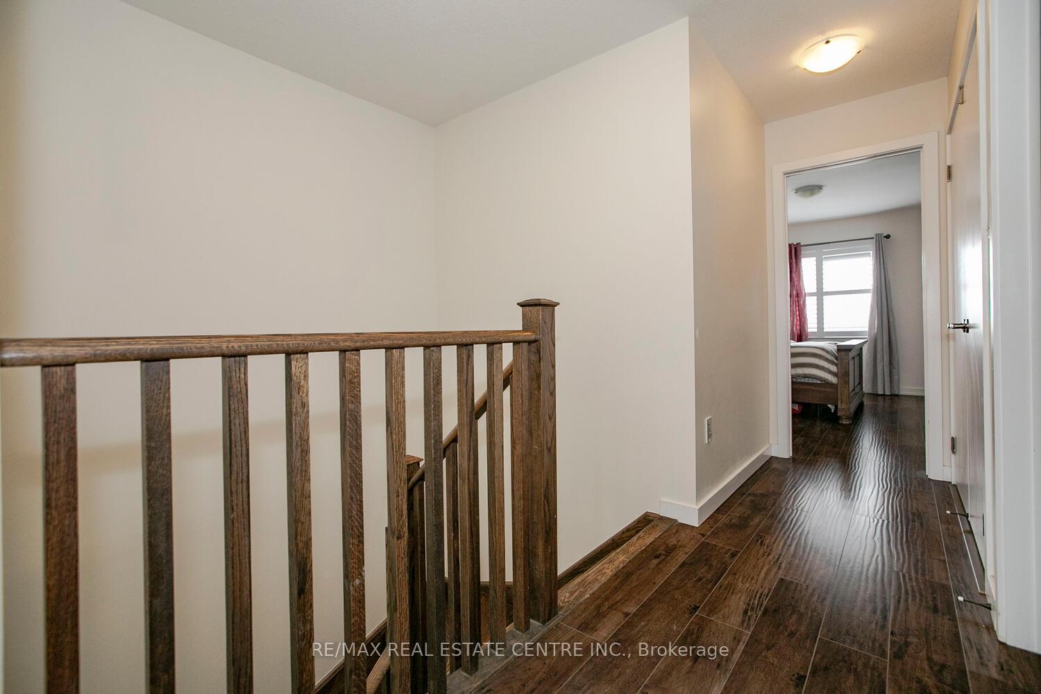 Photo 11 of 8 Edsel Road, Brampton, Northwest Brampton — HOMEH