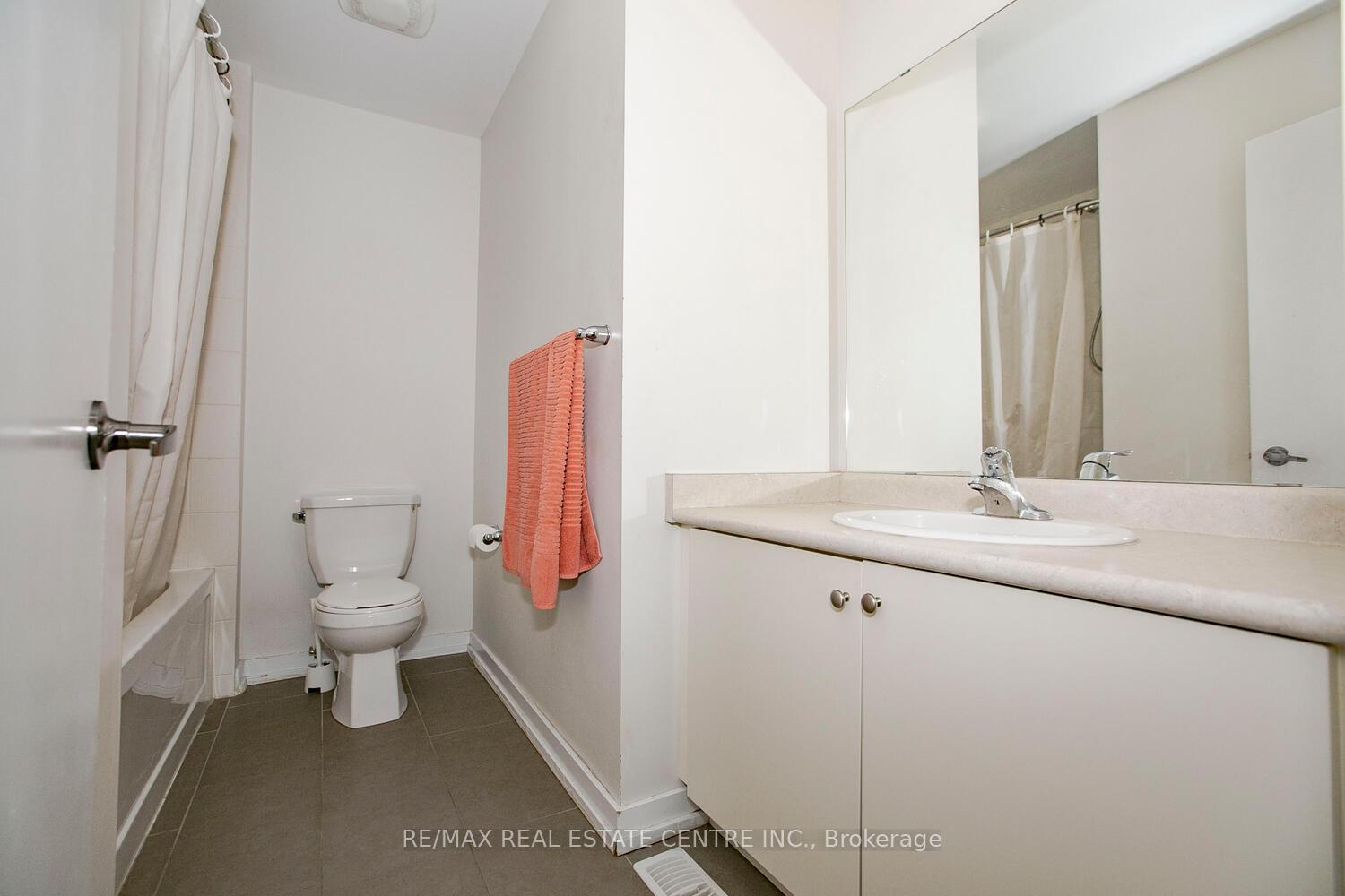 Photo 21 of 8 Edsel Road, Brampton, Northwest Brampton — HOMEH