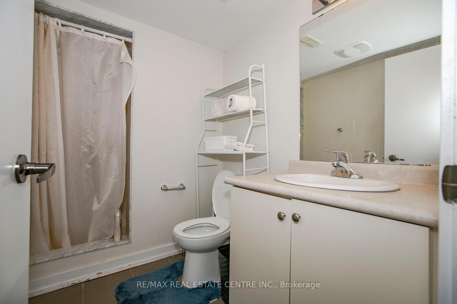 Photo 26 of 8 Edsel Road, Brampton, Northwest Brampton — HOMEH