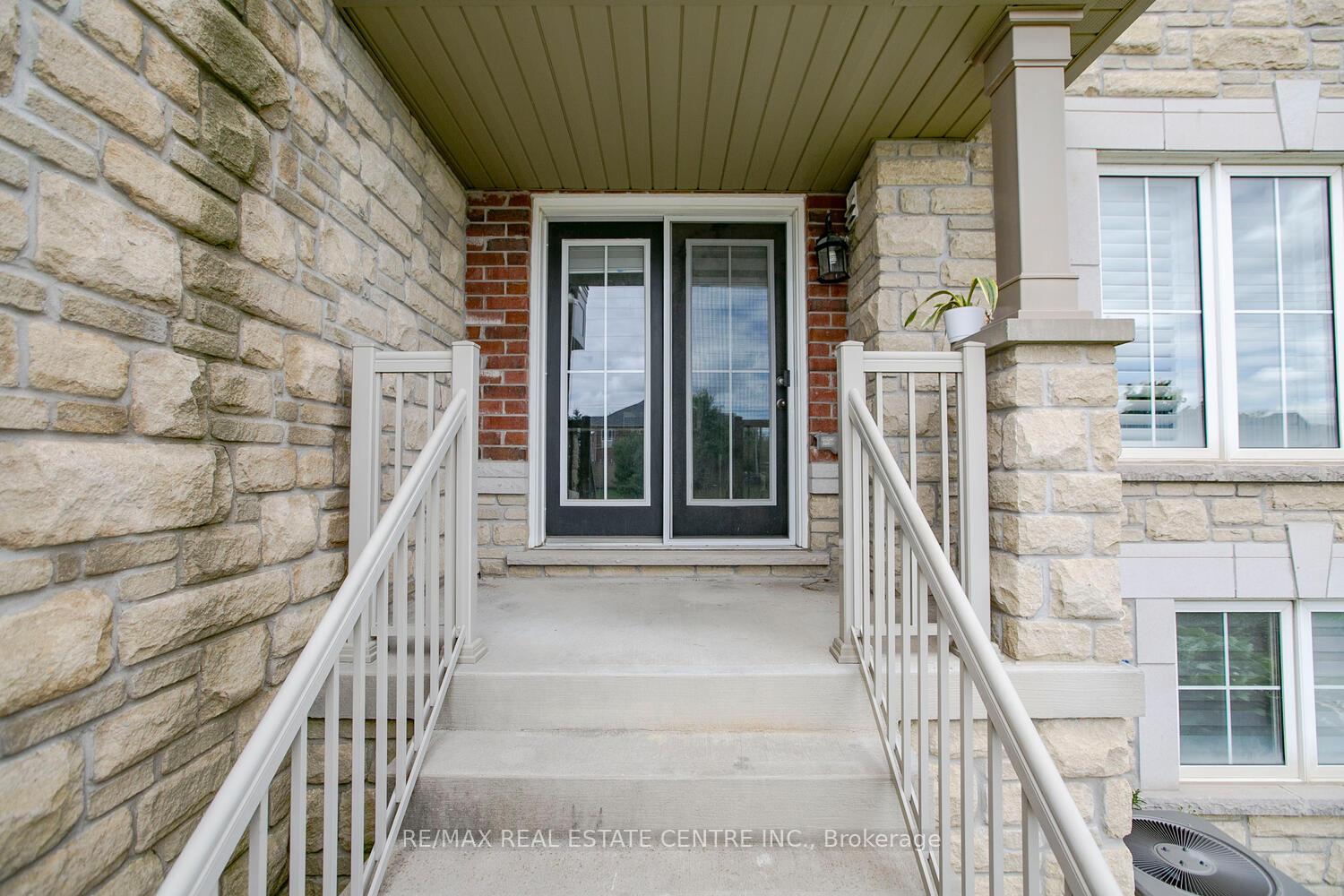 Photo 27 of 8 Edsel Road, Brampton, Northwest Brampton — HOMEH