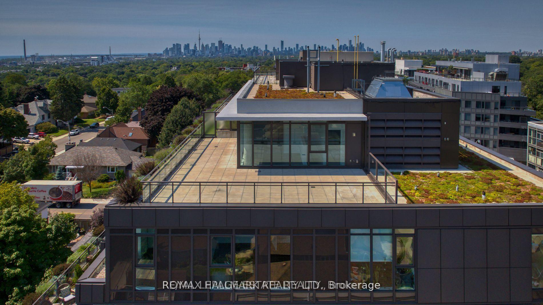 Photo 5 of Unit 608, 665 Kingston Road, Toronto, The Beaches — HOMEH