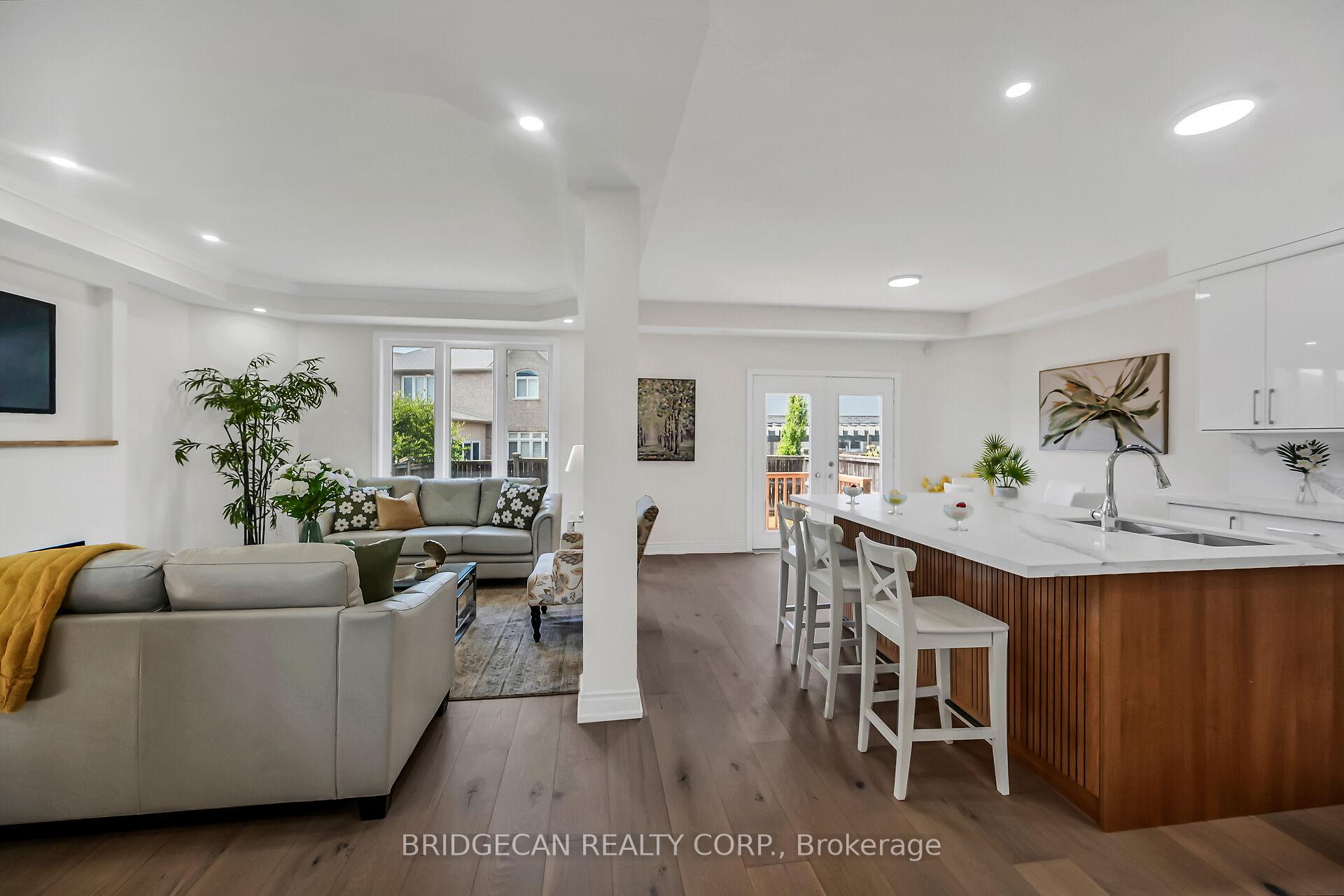 Photo 12 of 40 Davinci Boulevard, Hamilton, Carpenter — HOMEH