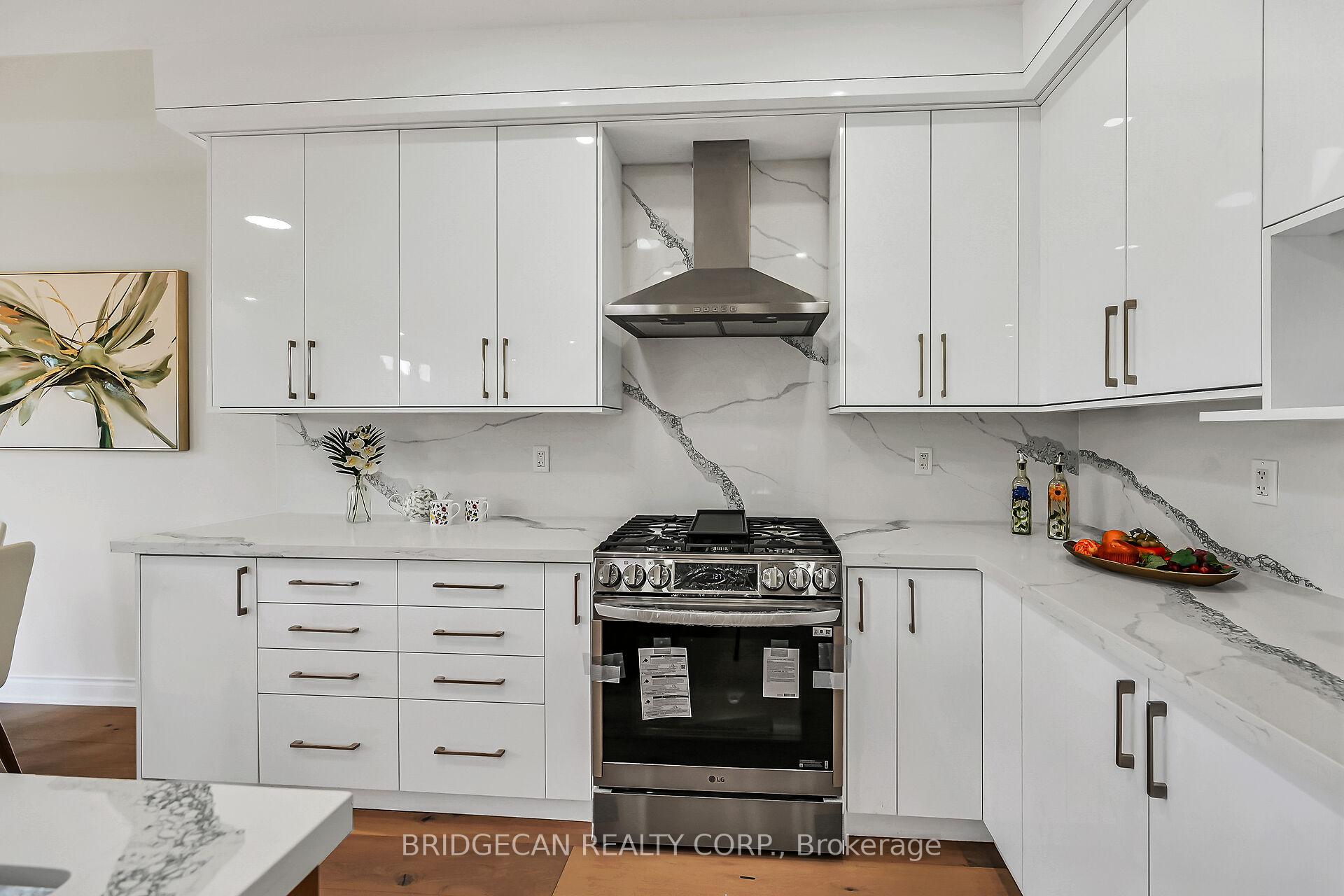 Photo 23 of 40 Davinci Boulevard, Hamilton, Carpenter — HOMEH