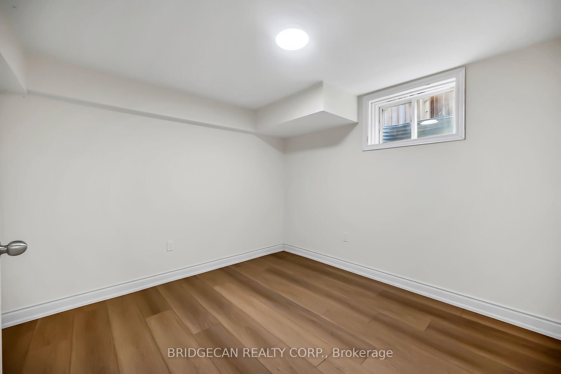 Photo 43 of 40 Davinci Boulevard, Hamilton, Carpenter — HOMEH