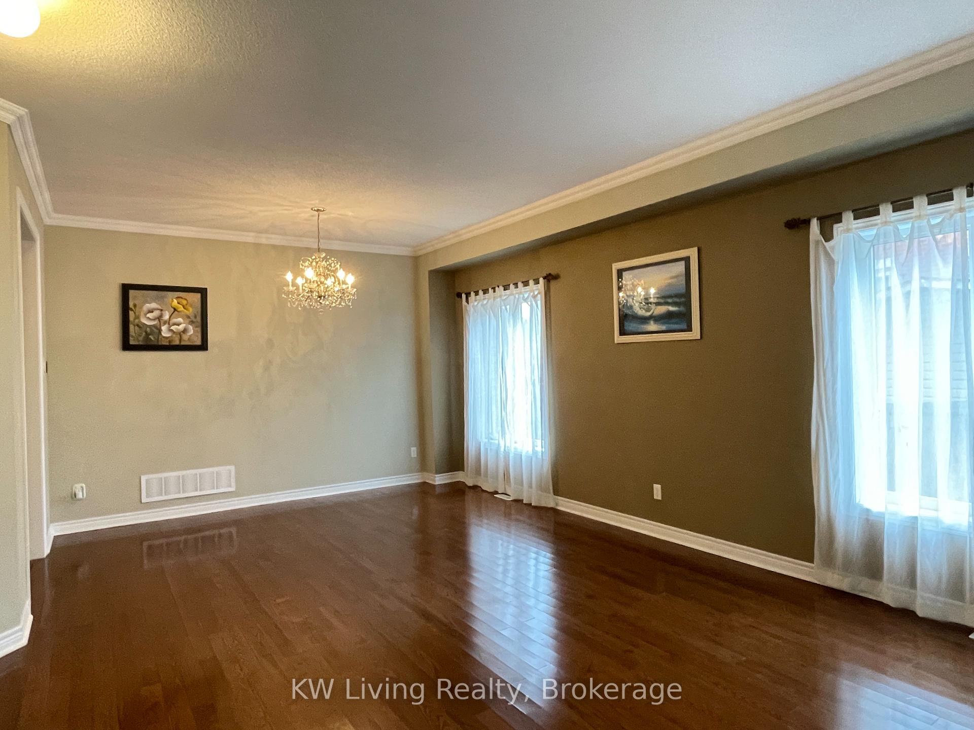 Photo 7 of 64 Oblate Crescent, Brampton, Bram West — HOMEH