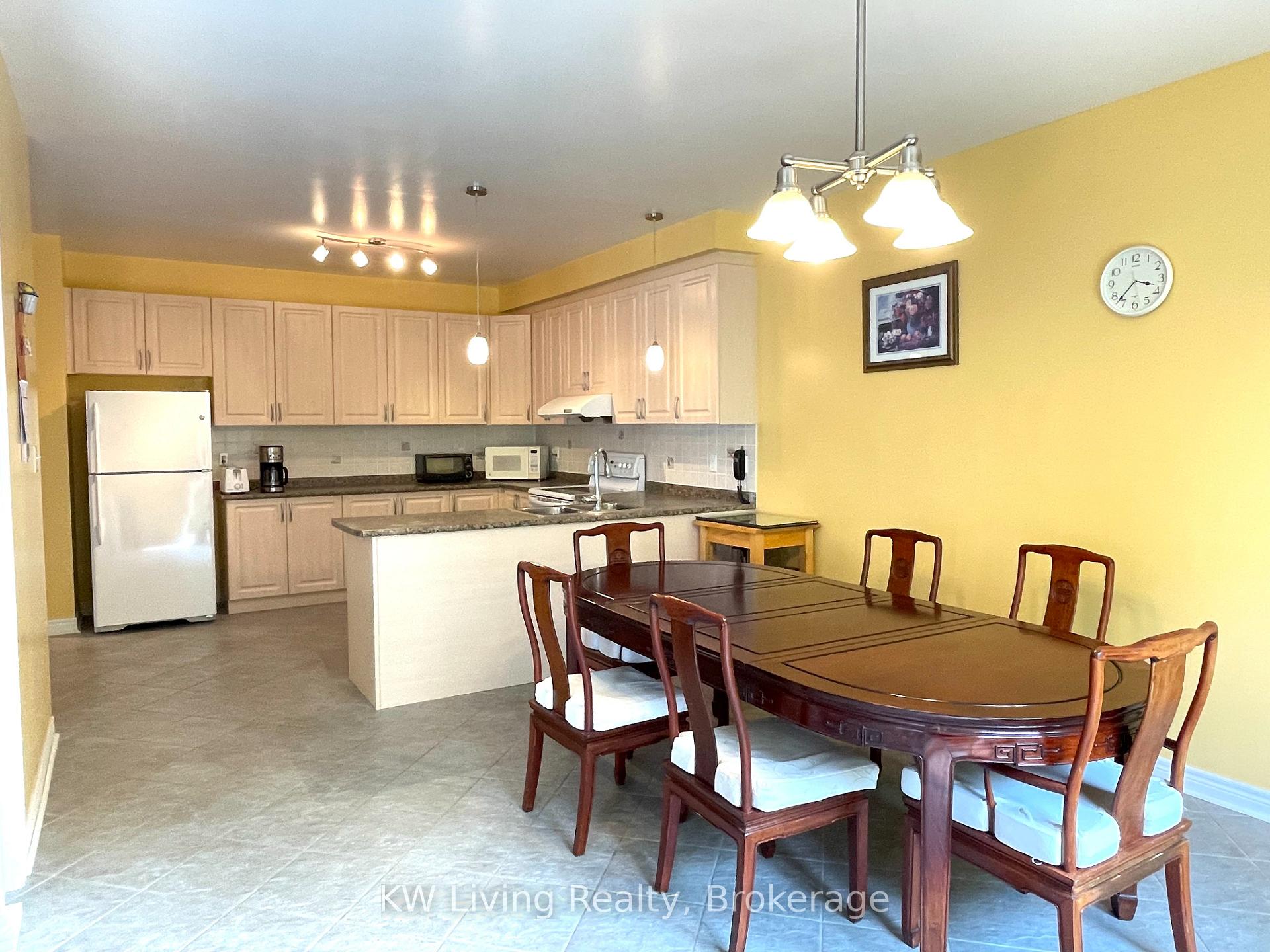Photo 12 of 64 Oblate Crescent, Brampton, Bram West — HOMEH