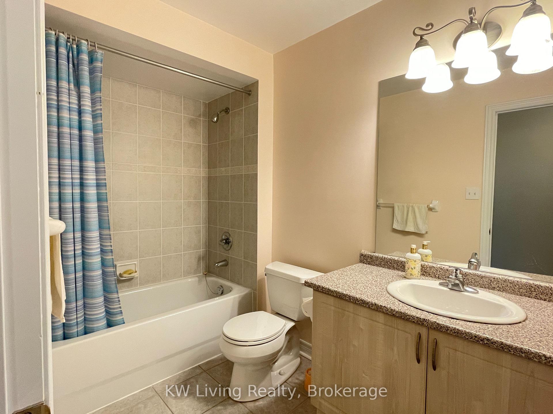 Photo 34 of 64 Oblate Crescent, Brampton, Bram West — HOMEH