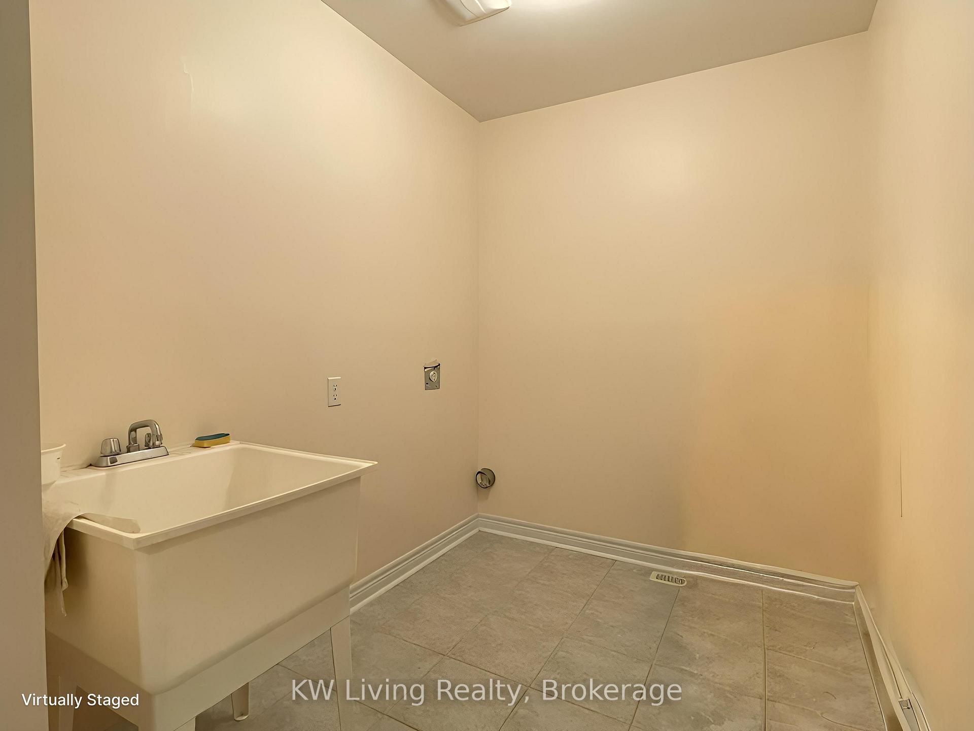 Photo 38 of 64 Oblate Crescent, Brampton, Bram West — HOMEH