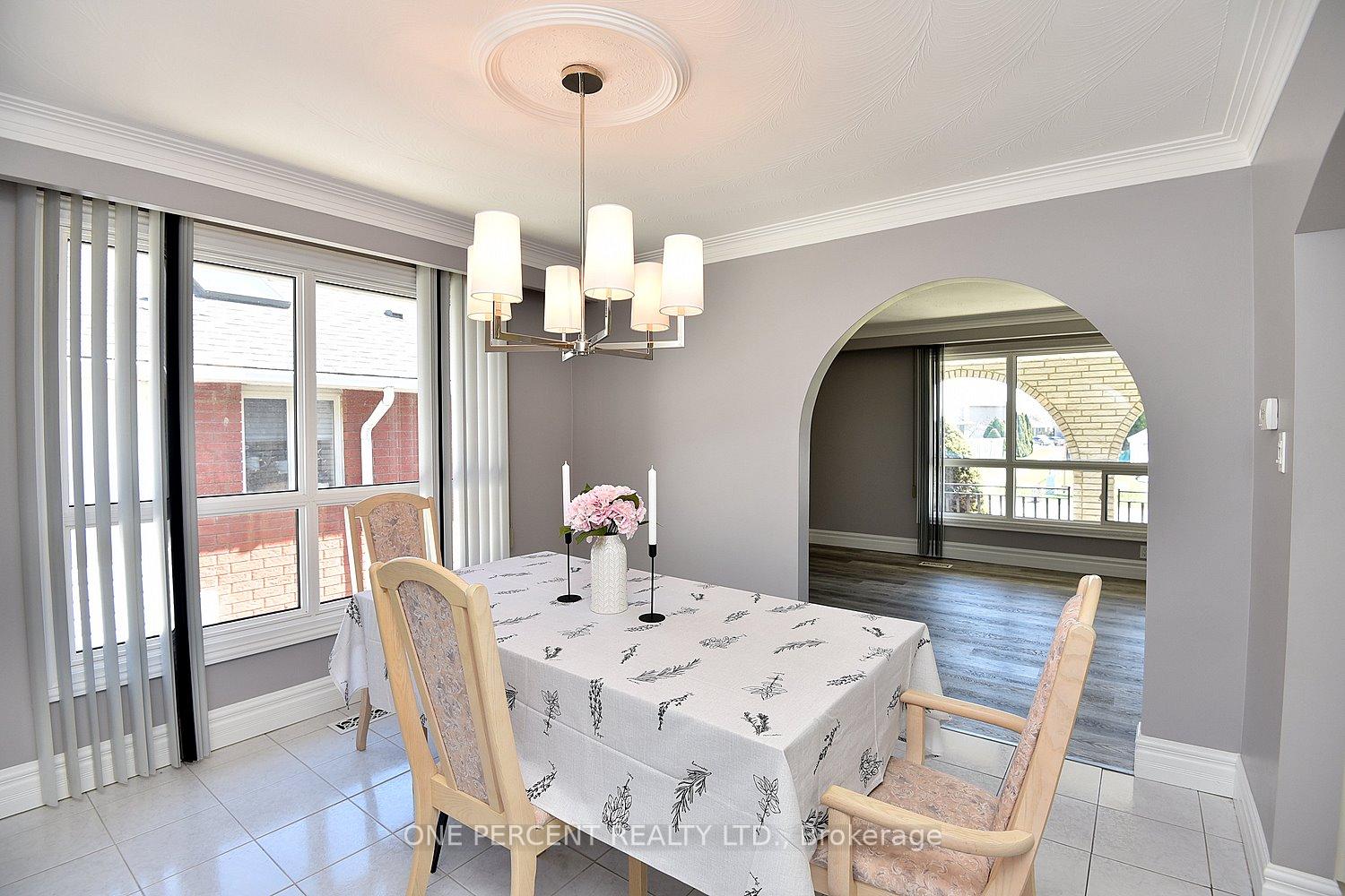 Photo 13 of 136 Eleanor Avenue, Hamilton, Eleanor — HOMEH
