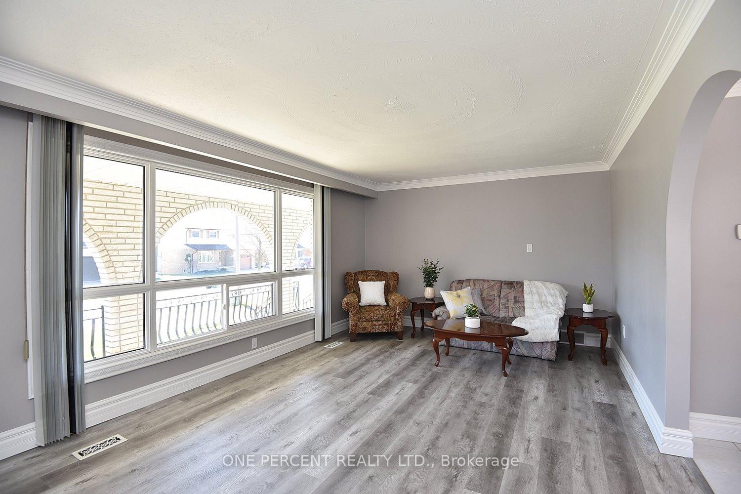 Photo 14 of 136 Eleanor Avenue, Hamilton, Eleanor — HOMEH
