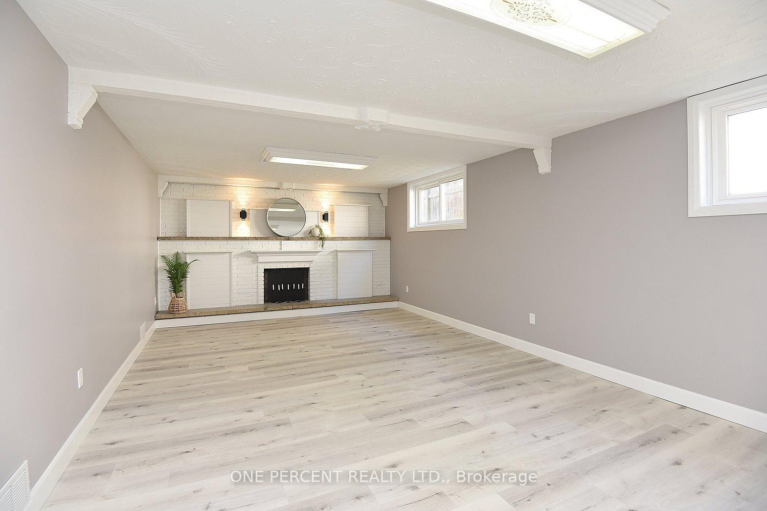 Photo 27 of 136 Eleanor Avenue, Hamilton, Eleanor — HOMEH