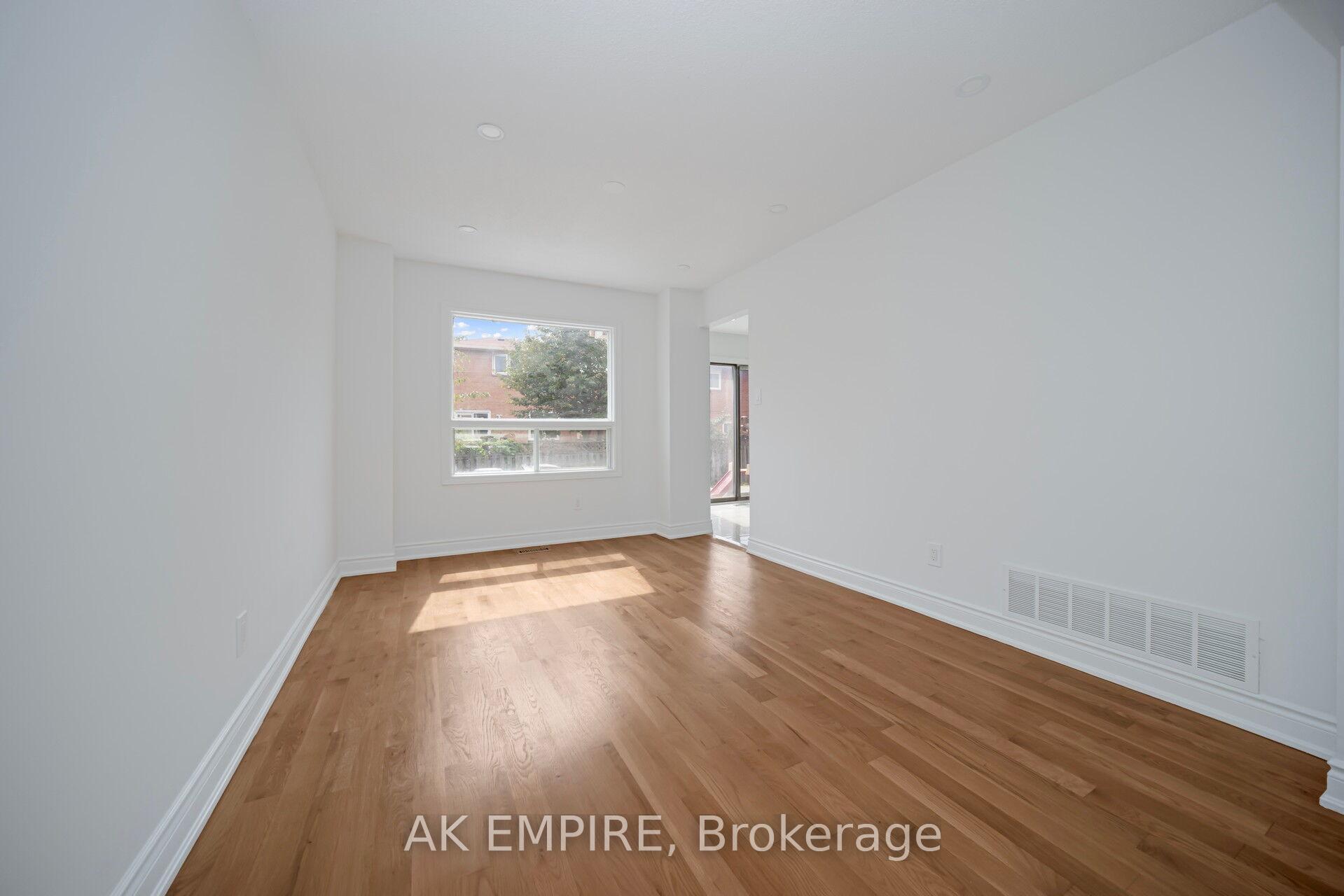 Photo 30 of 92 Whitehaven Drive, Brampton, Heart Lake West — HOMEH