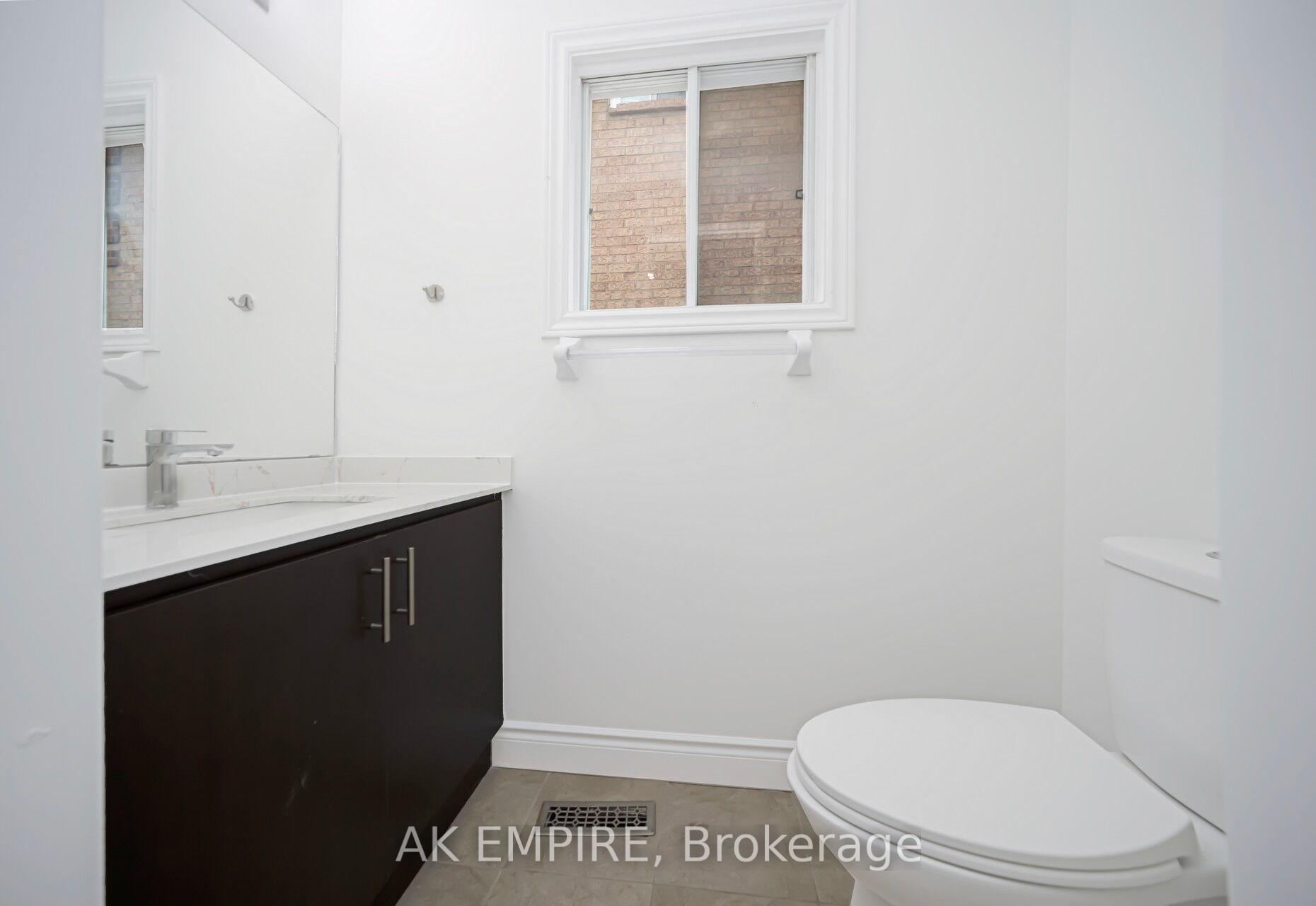 Photo 21 of 92 Whitehaven Drive, Brampton, Heart Lake West — HOMEH