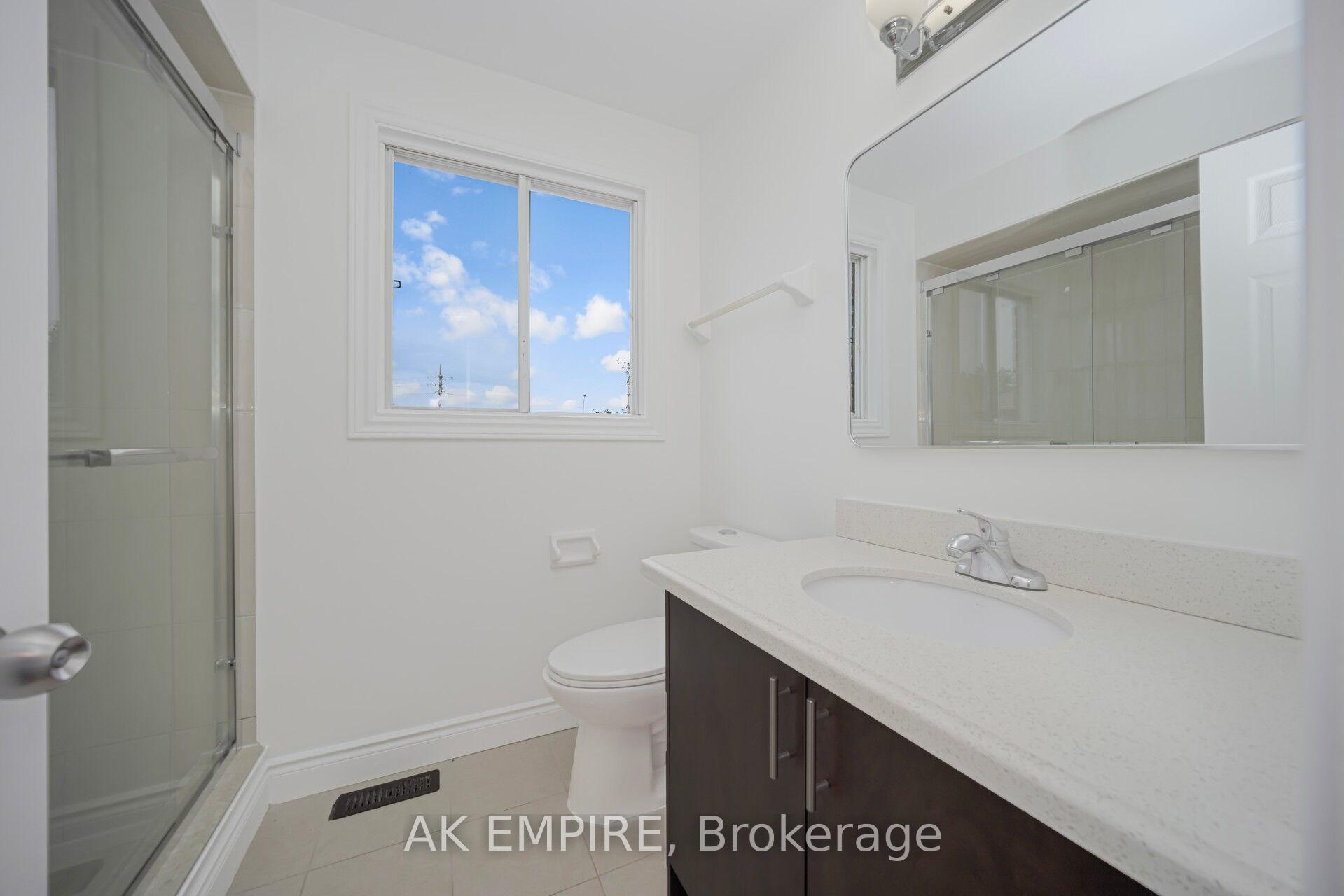 Photo 65 of 92 Whitehaven Drive, Brampton, Heart Lake West — HOMEH