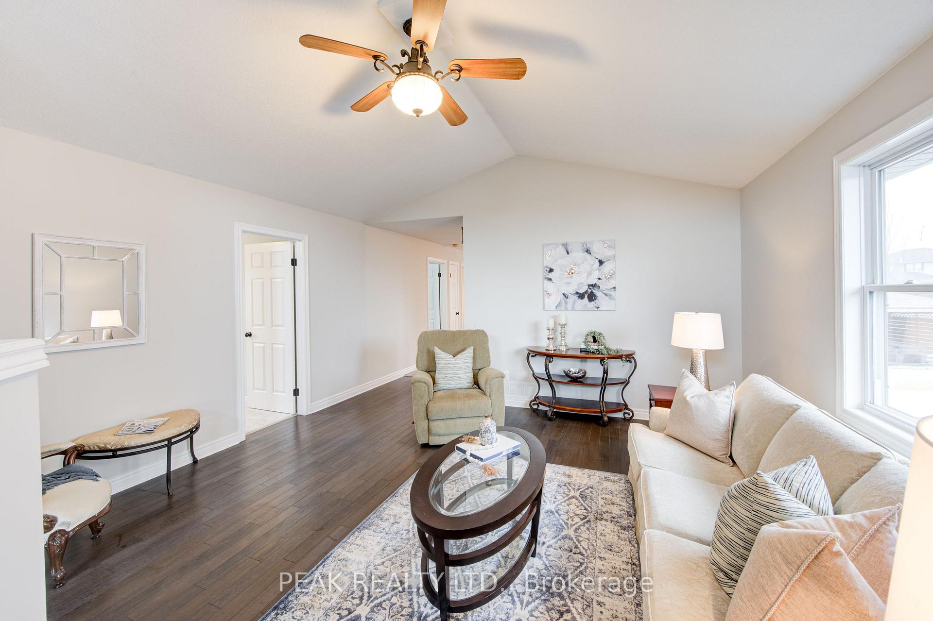 Photo 5 of 4 Hickory Lane, St. Thomas — HOMEH