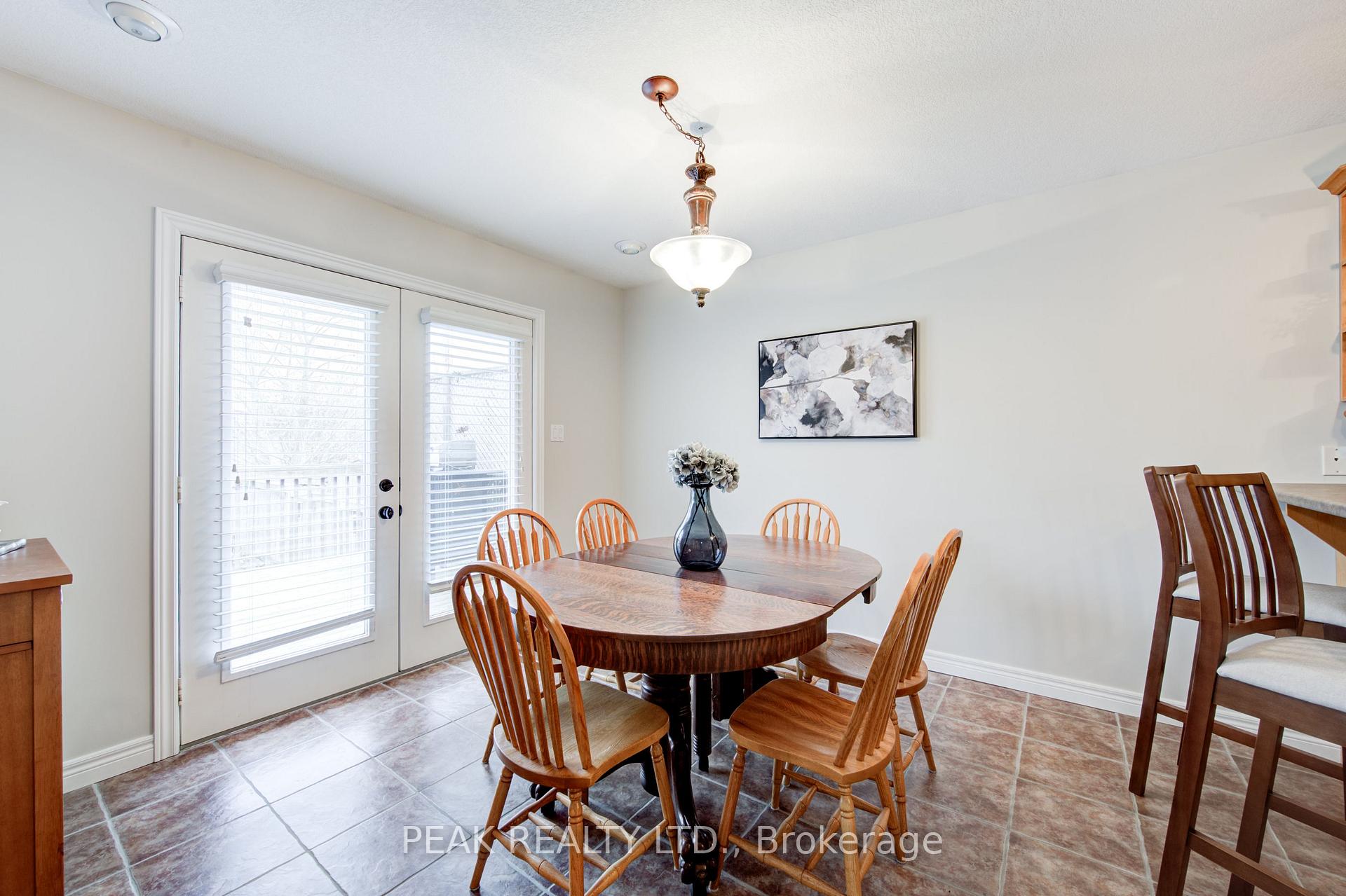 Photo 10 of 4 Hickory Lane, St. Thomas — HOMEH