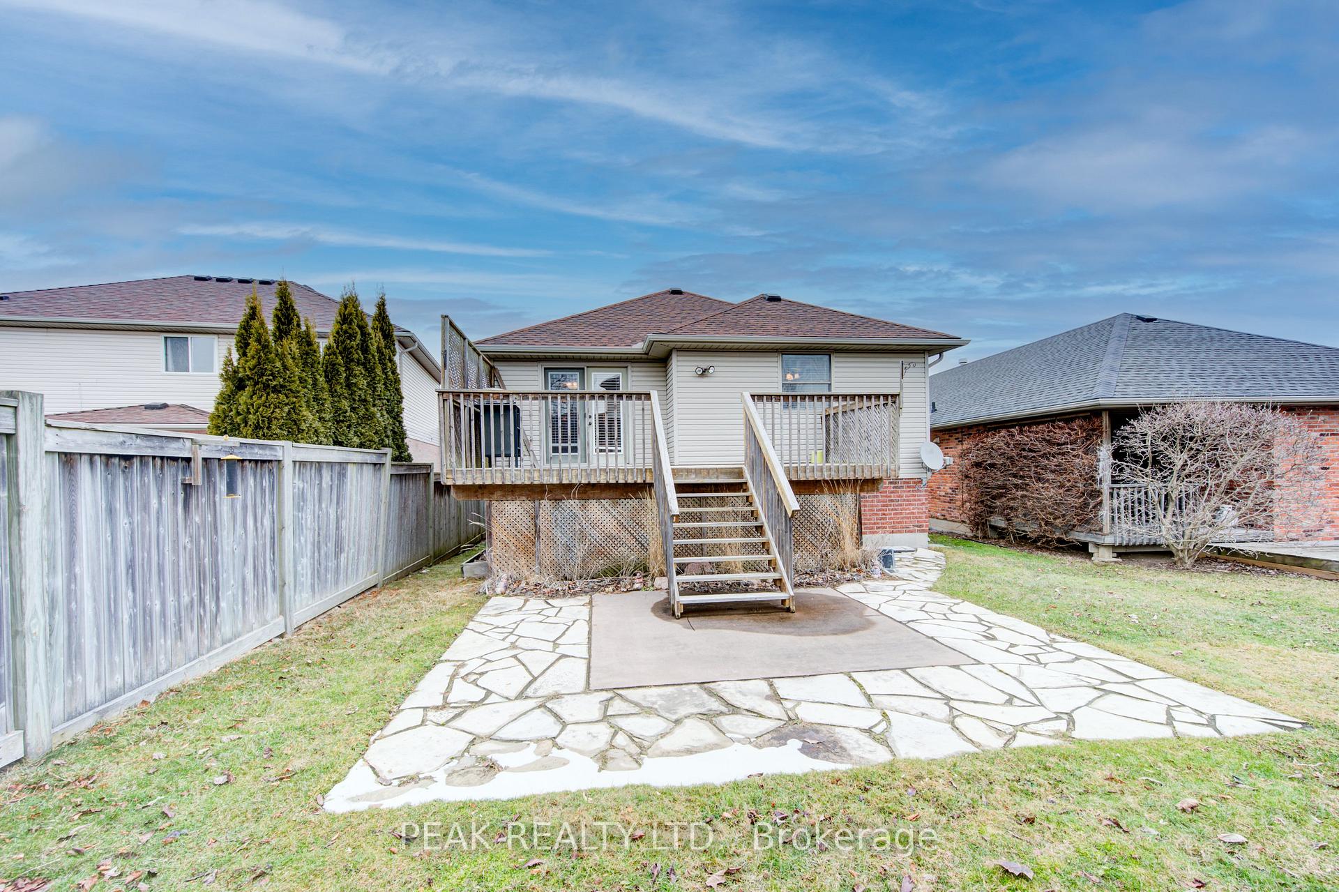 Photo 33 of 4 Hickory Lane, St. Thomas — HOMEH
