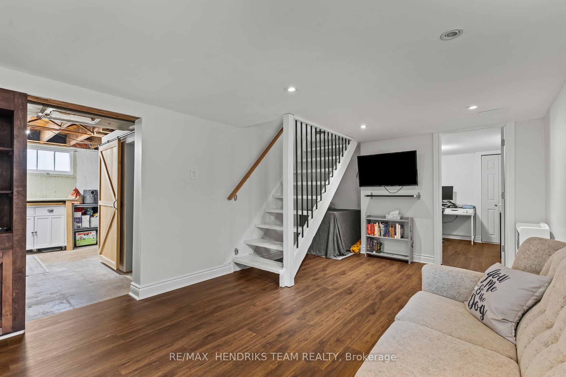 Photo 22 of 40 Alexandra Boulevard, St. Catharines, Secord Woods — HOMEH