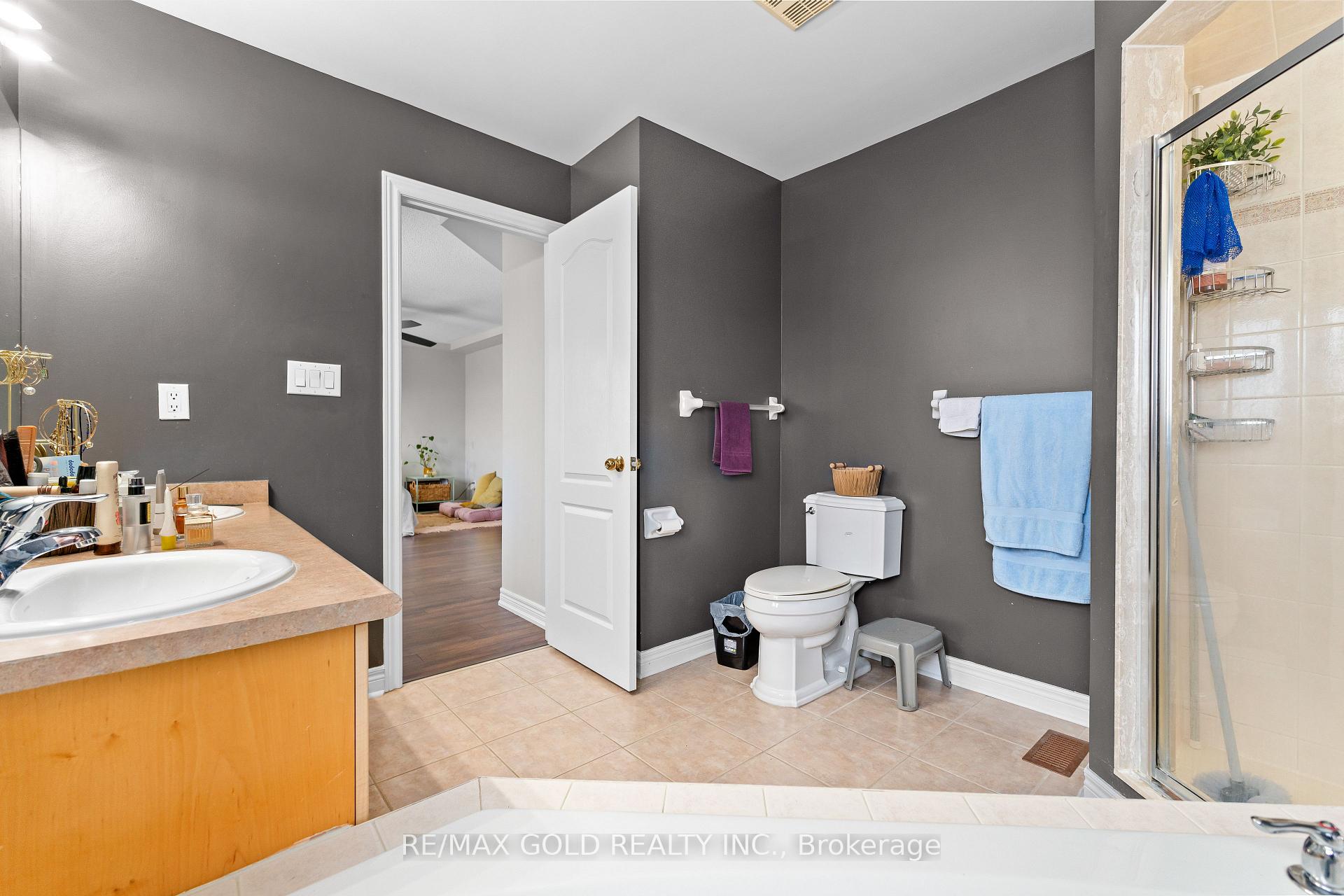 Photo 31 of 24 Trailhead Crescent, Brampton, Sandringham-Wellington — HOMEH