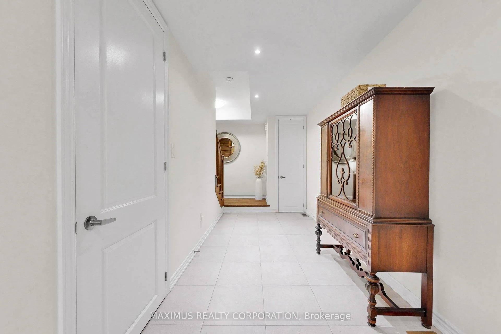 Photo 5 of 84 Thomas Frisby Jr Crescent, Markham, Victoria Square — HOMEH