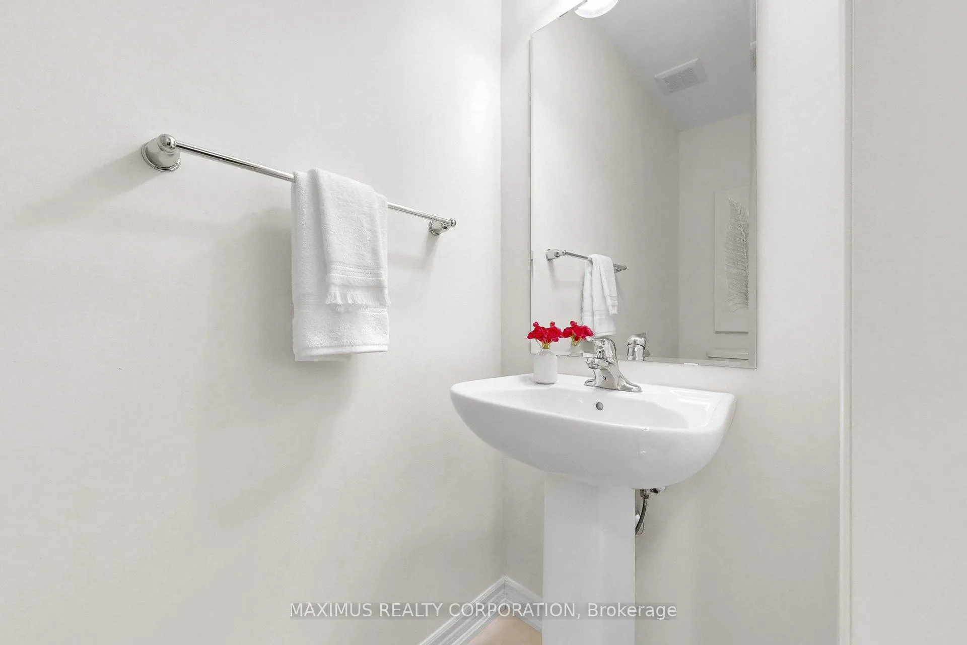Photo 23 of 84 Thomas Frisby Jr Crescent, Markham, Victoria Square — HOMEH
