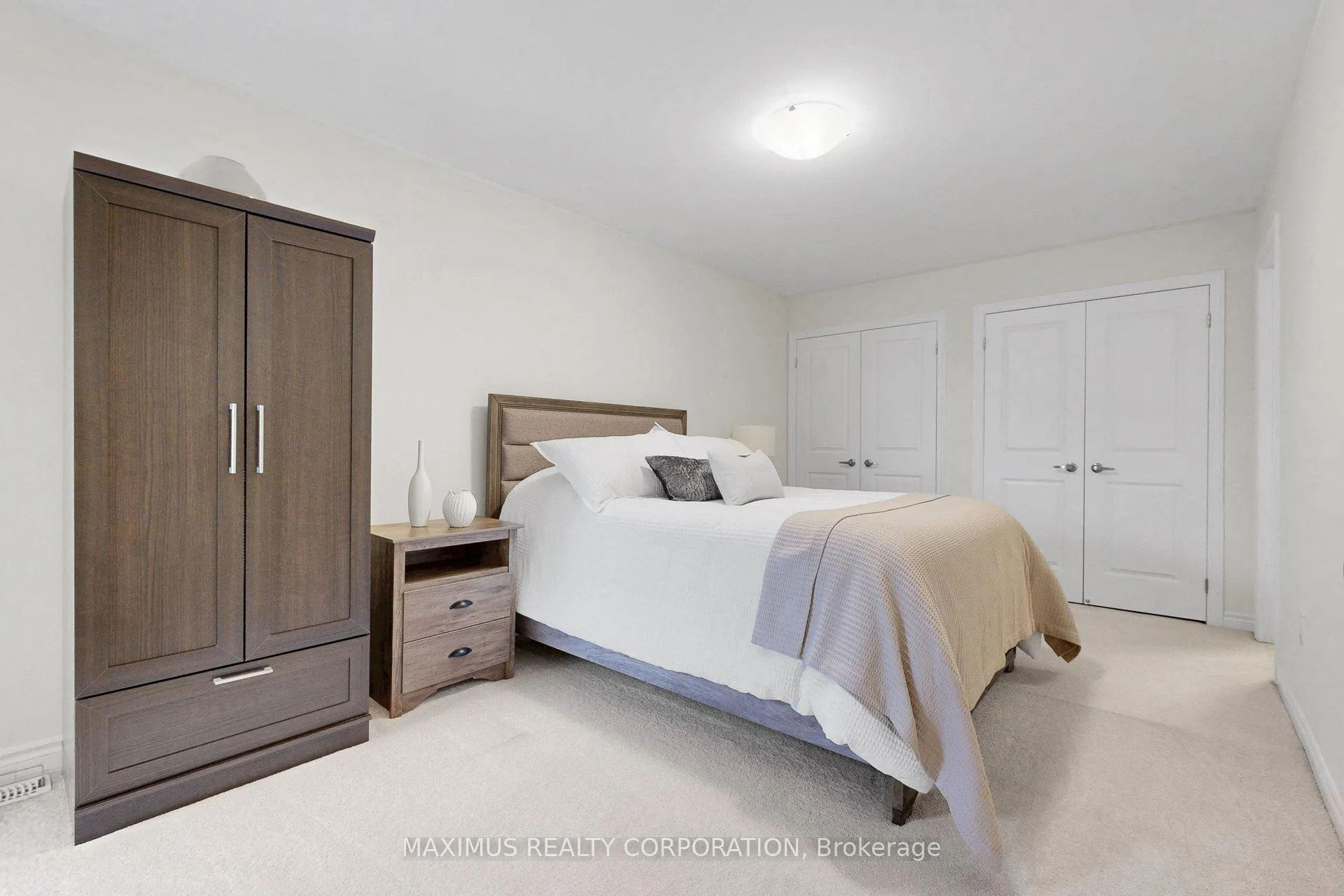 Photo 25 of 84 Thomas Frisby Jr Crescent, Markham, Victoria Square — HOMEH