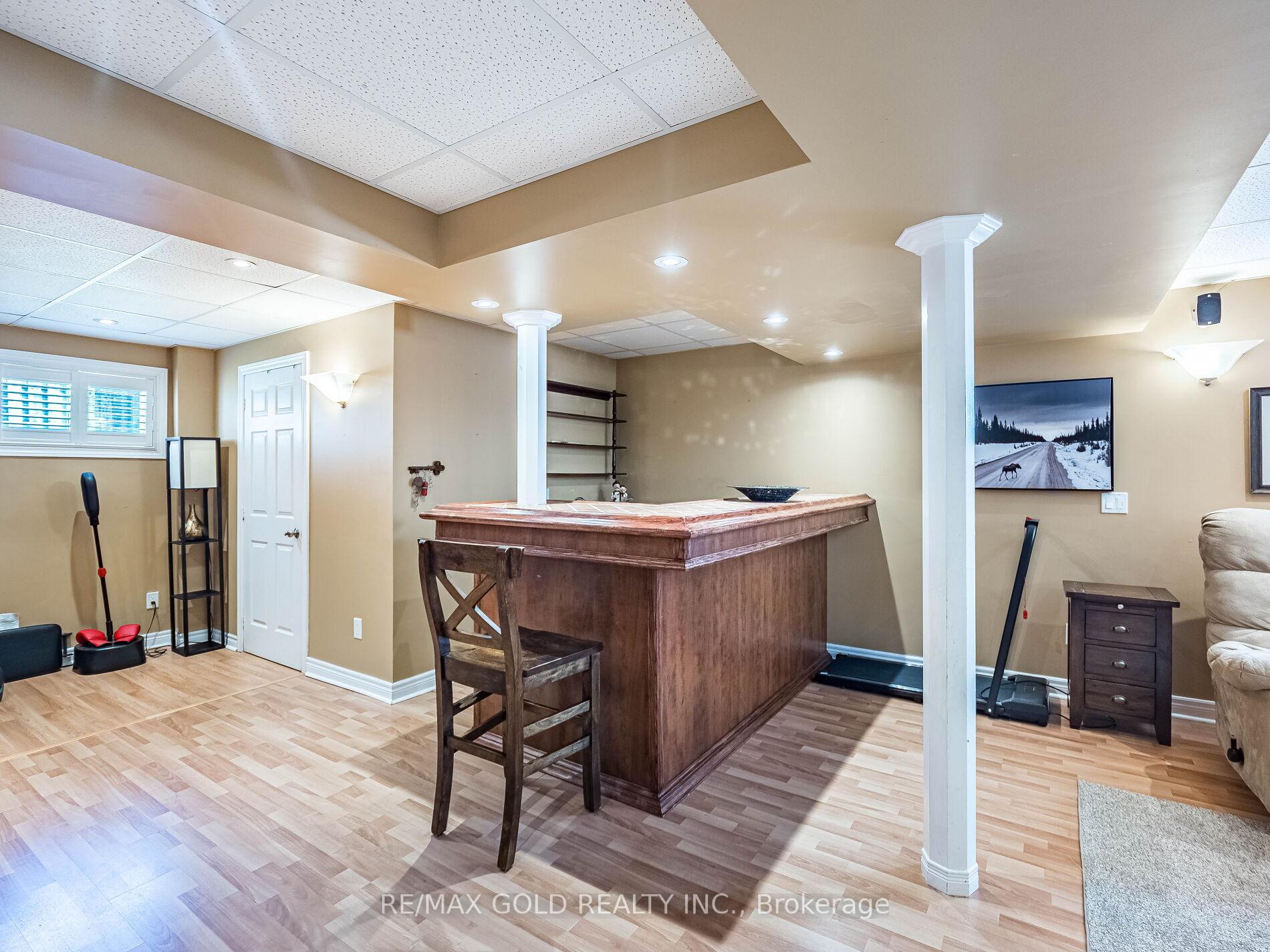 Photo 29 of 12 Twin Willow Crescent, Brampton, Snelgrove — HOMEH